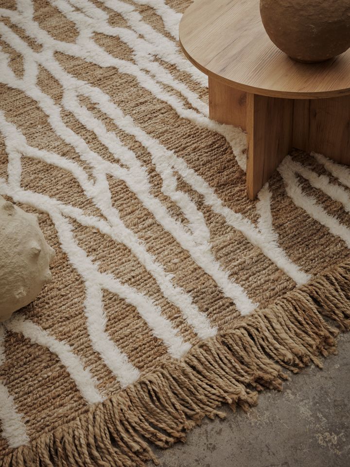 Here you see the wool rug Wahl from the Swedish design brand Tinted. 