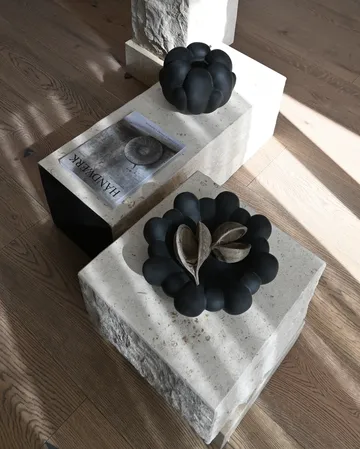 Bloom tray medio Ø28,5 cm - Black - 101 Copenhagen