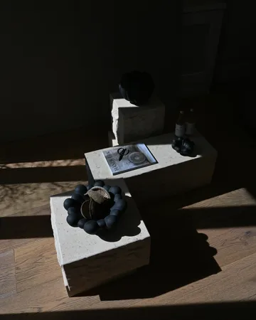 Bloom tray medio Ø28,5 cm - Black - 101 Copenhagen