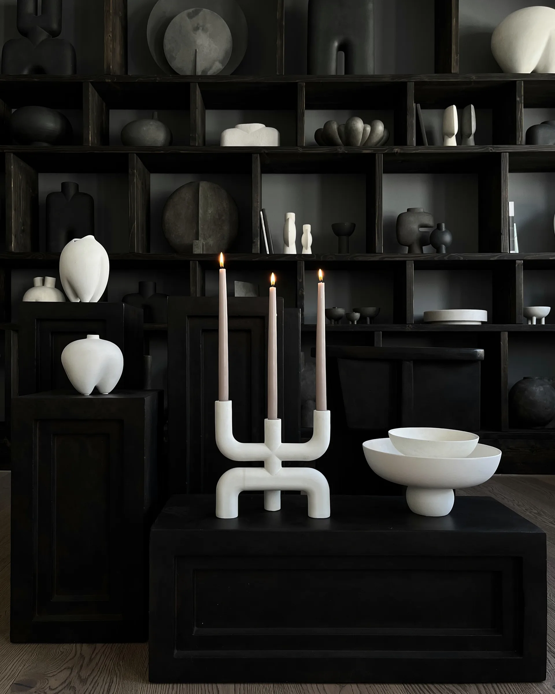 Cobra candle holder 25x25 cm, Bone White 101 Copenhagen