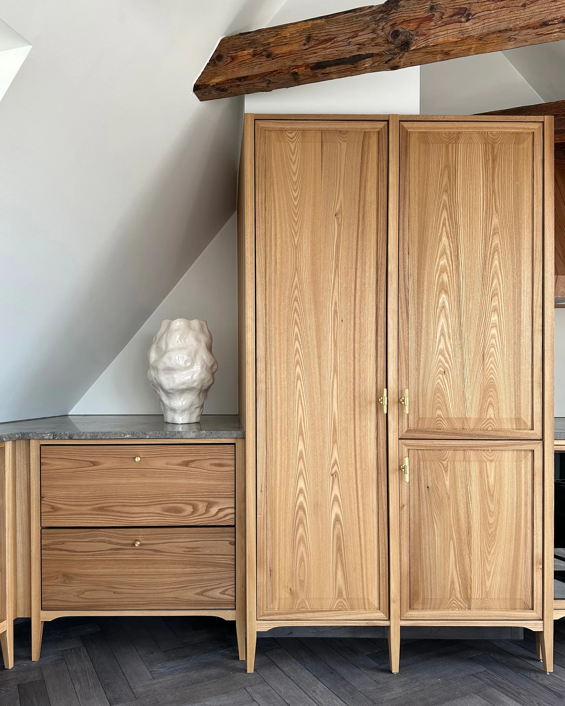 Katachi vase medium, High glaze birch 101 Copenhagen