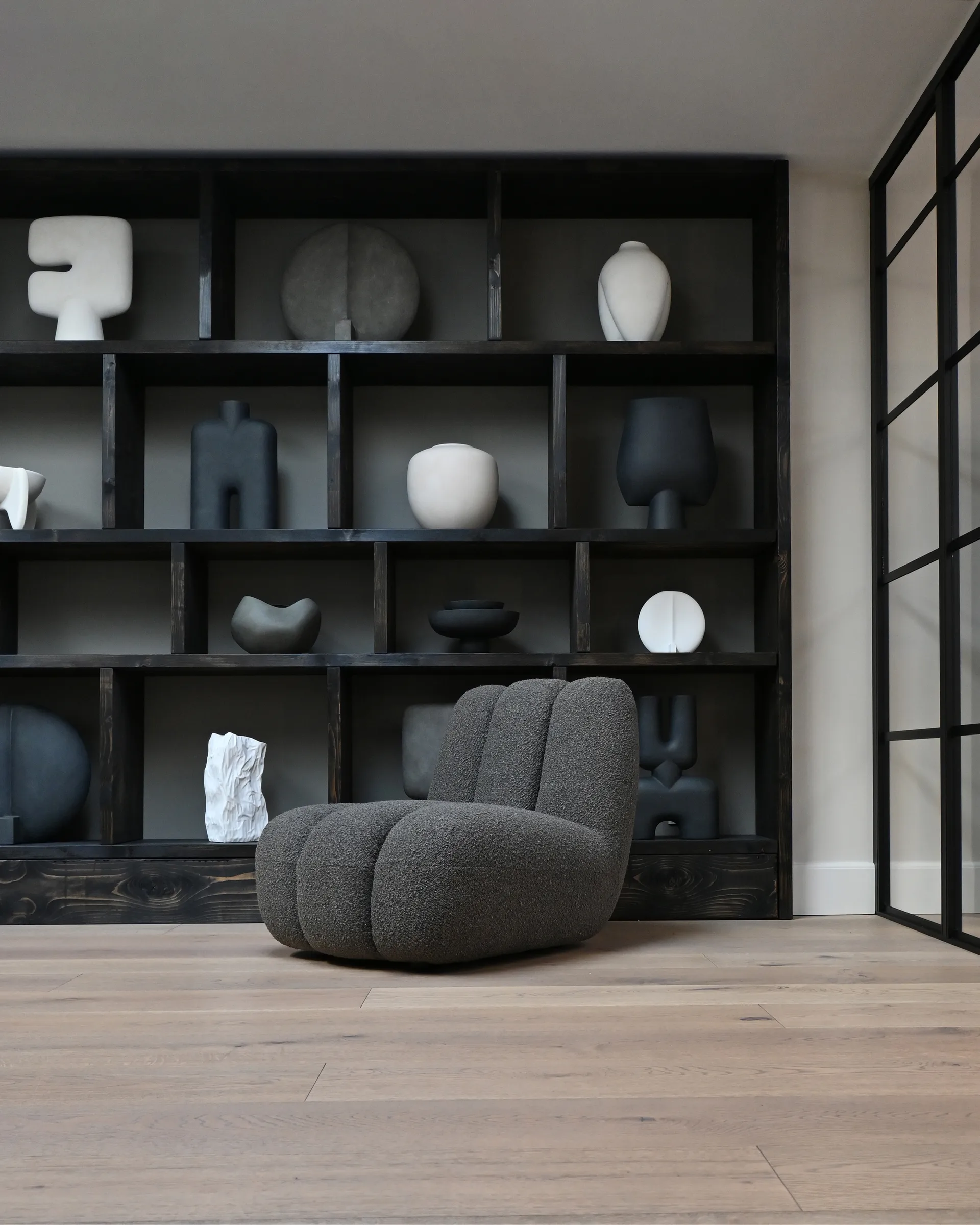 Toe lounge chair bouclé, Deep taupe 101 Copenhagen