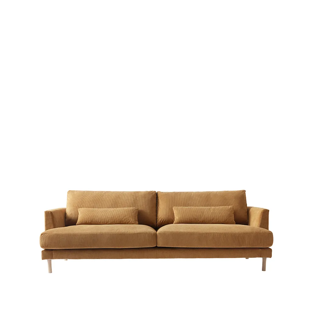 Bredhult sofa, 3-seat fabric jump 1959 honey. White oiled oak legs 1898