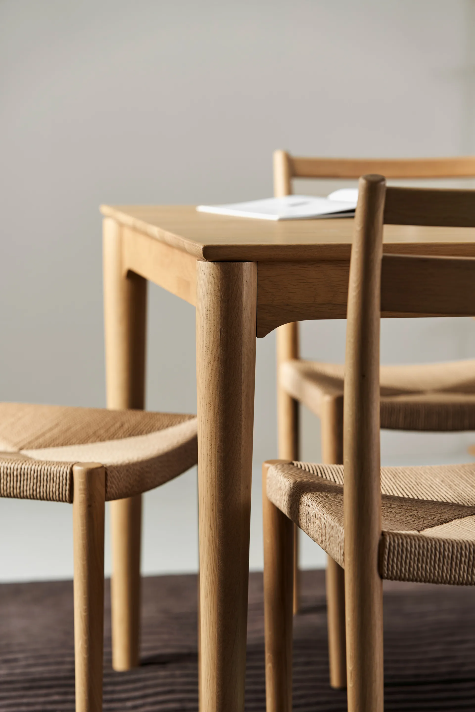 Ekåsen dining table 90x180 cm, Laquered oak 1898