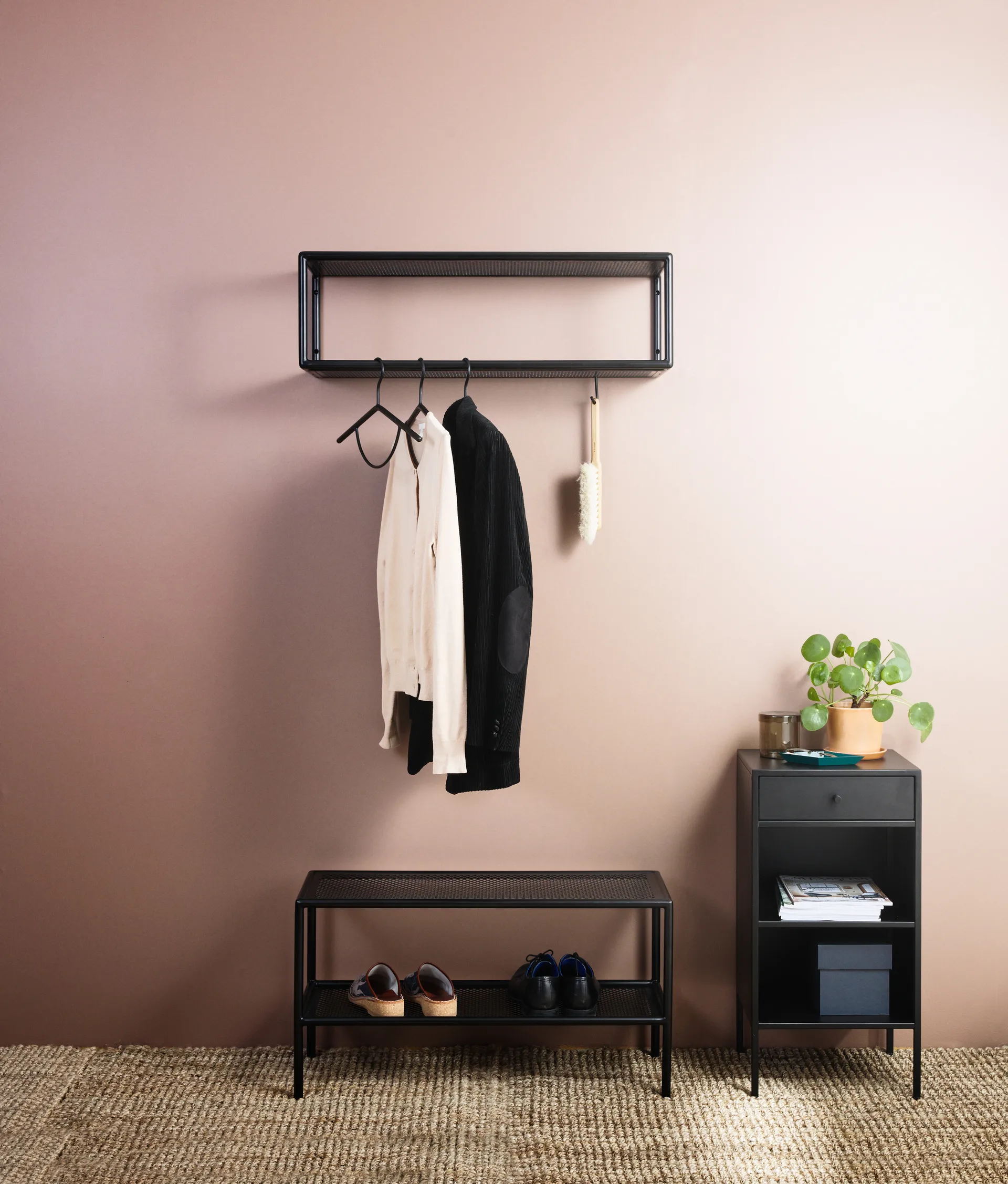 Hissö hat shelf with 6 hooks, Black 1898