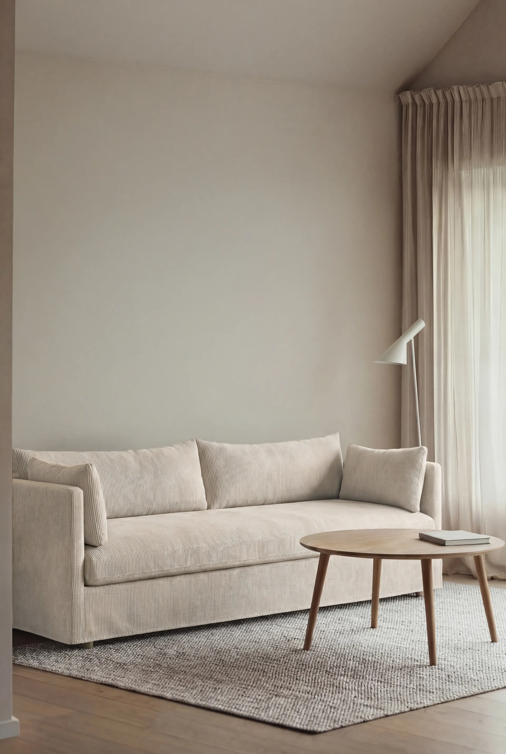 Linnevik sofa, Jump off white 1954-white-oiled oak, 4-seater, with skirt 1898