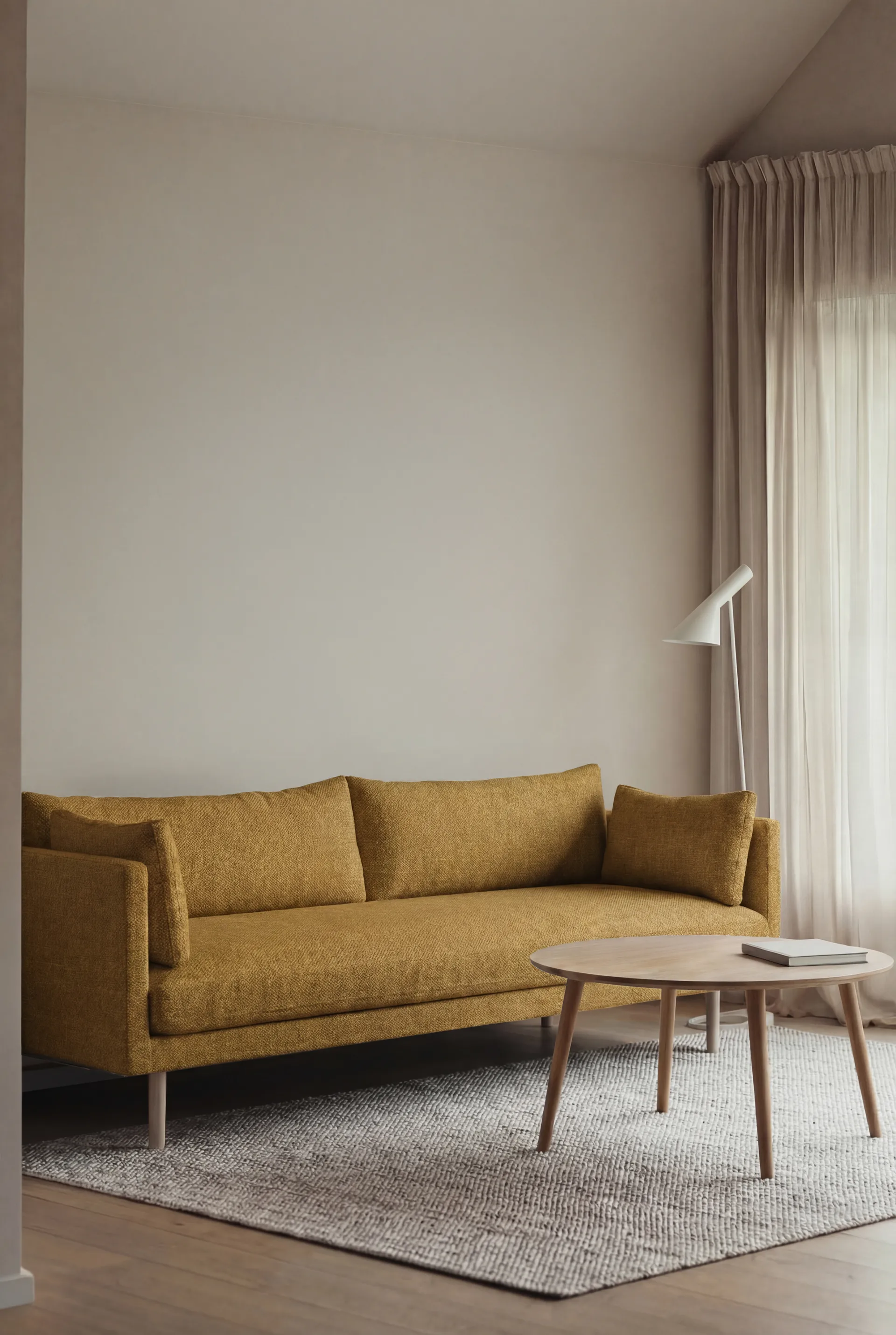 Linnevik sofa, Luiza Mustard 3972-white-oiled oak, 4-seater, without skirt 1898