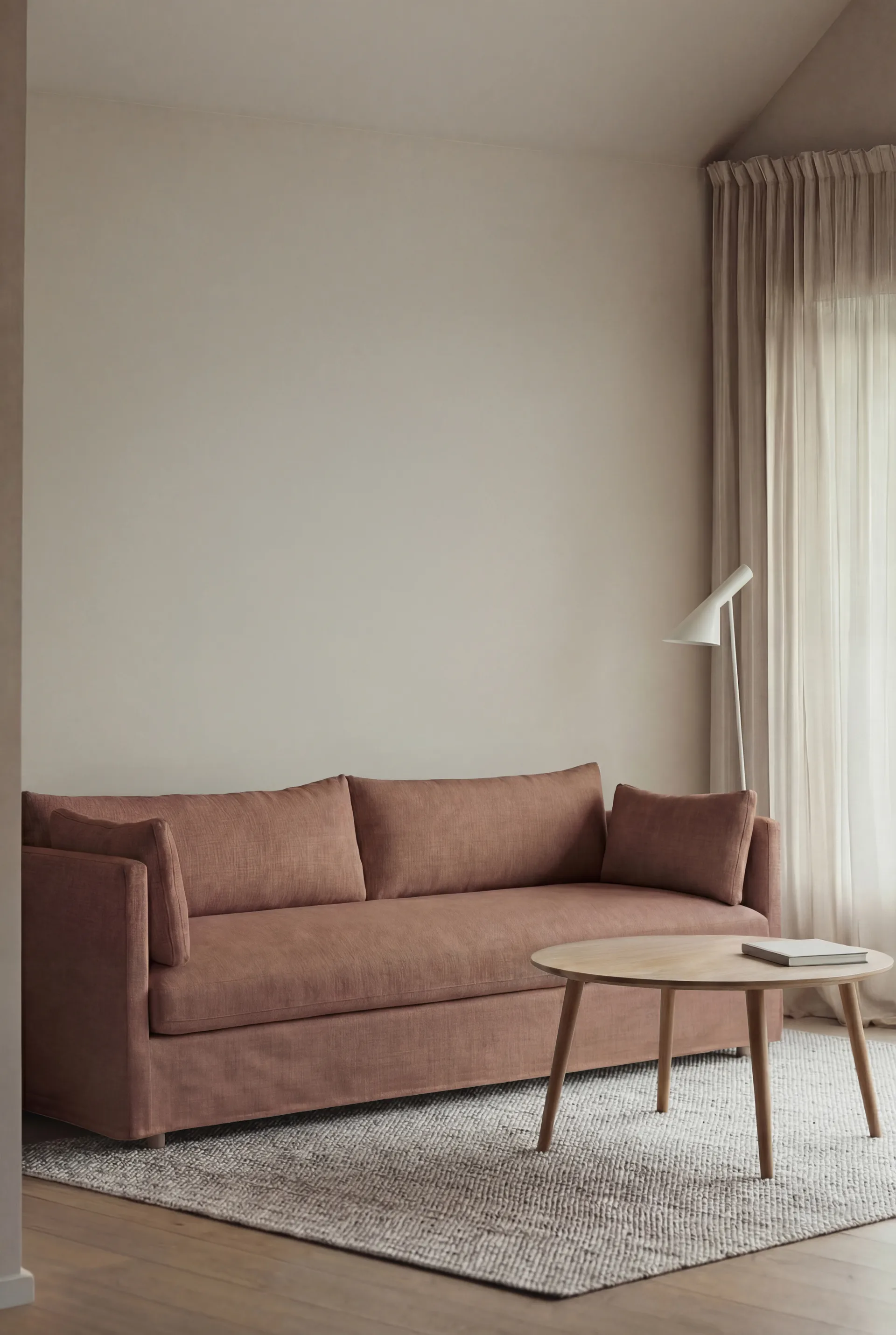 Linnevik sofa, Same Rust 6675-white-oiled oak, 4-seater, with skirt 1898