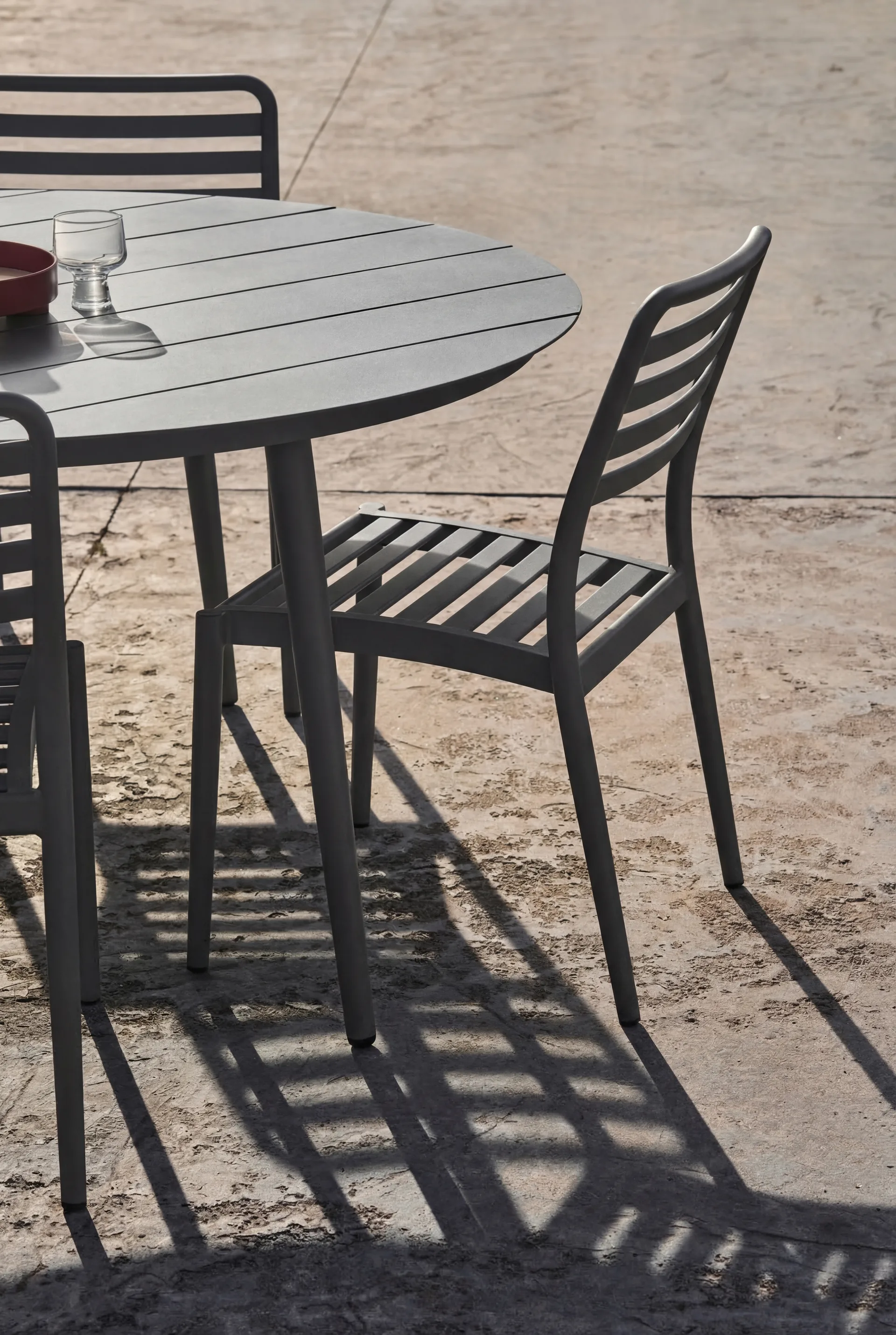 Messina chair, Anthracite 1898