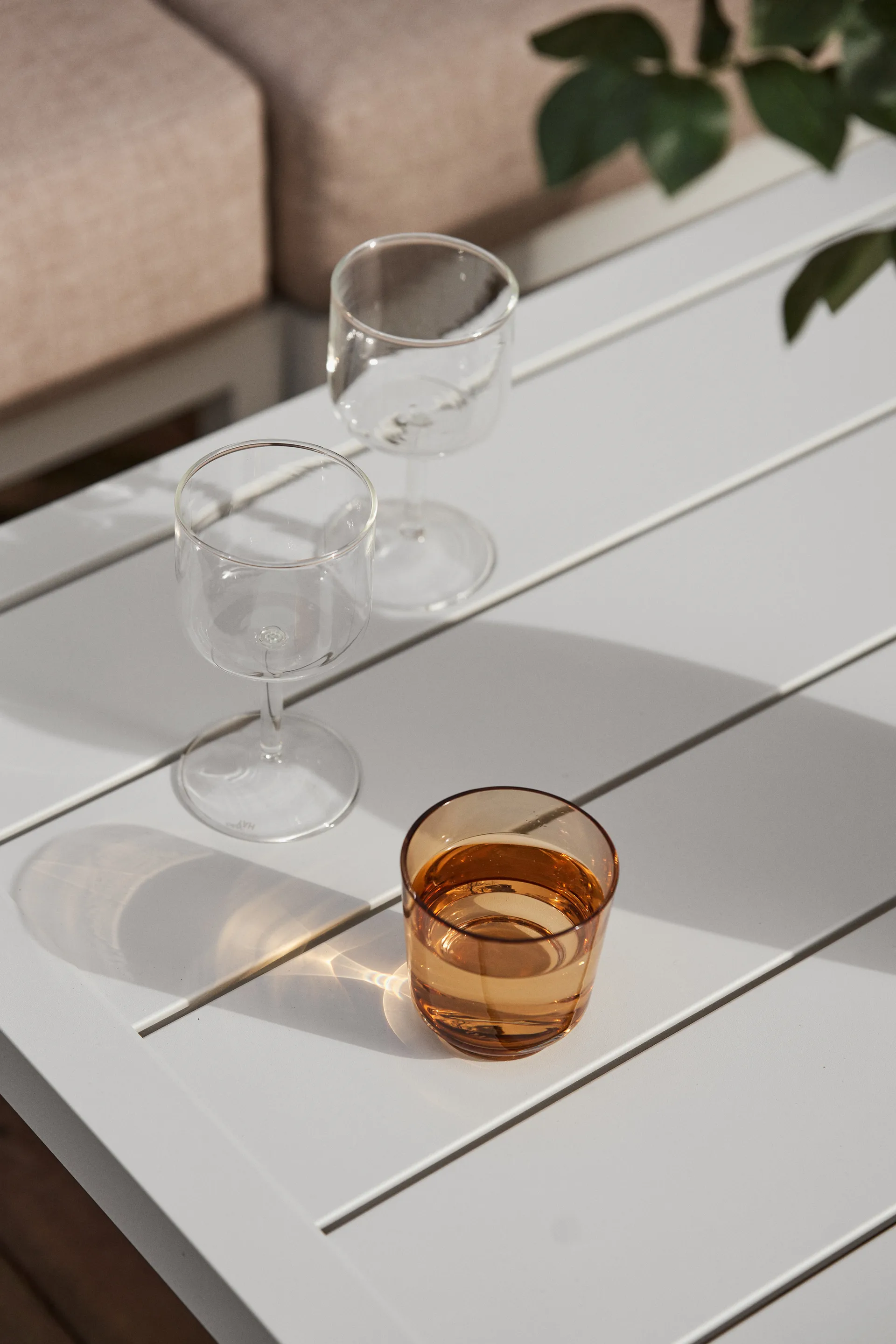 Santander coffee table 78x78x40 cm, White aluminium 1898