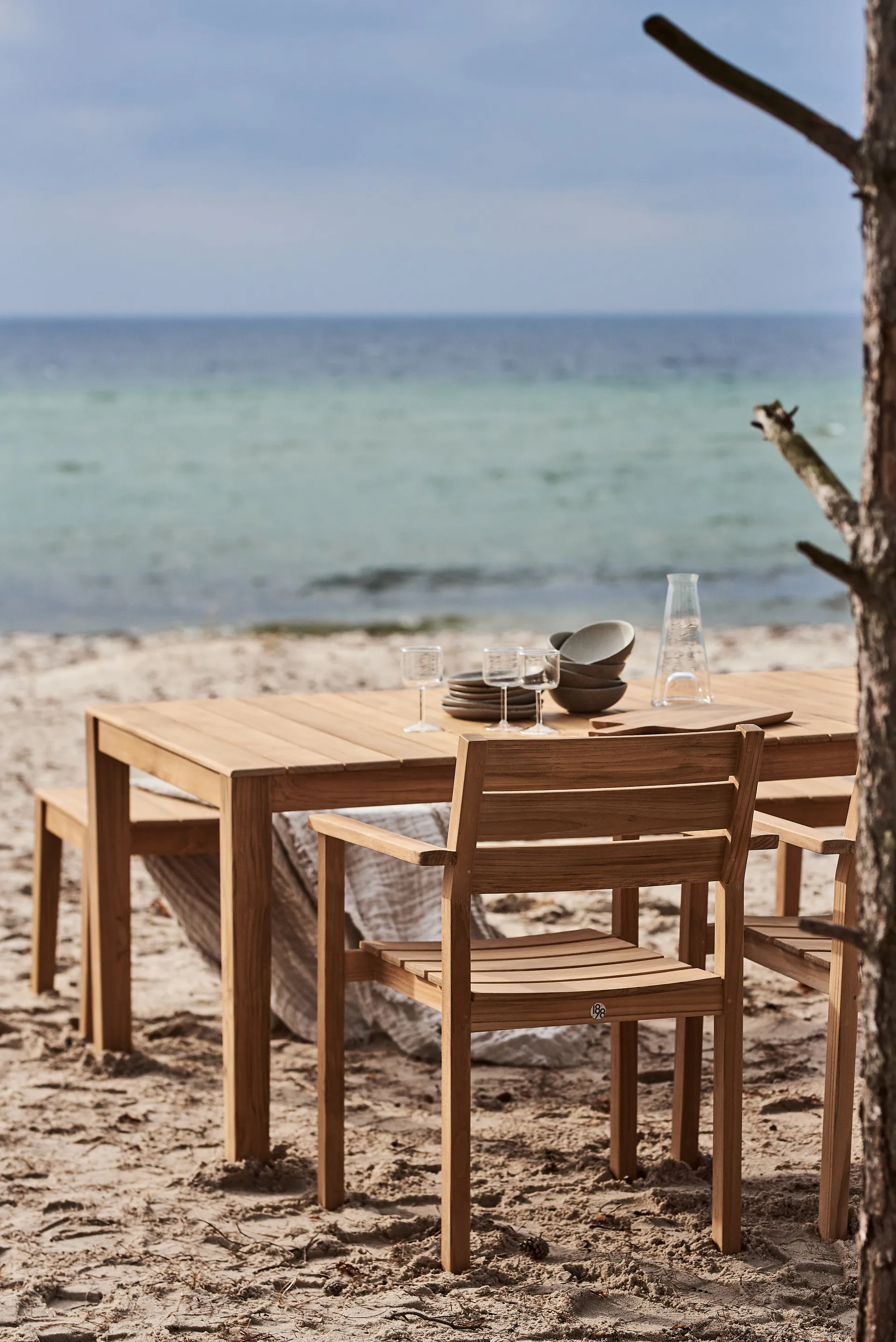 Sköndal dining set with 6 chairs teak 1898