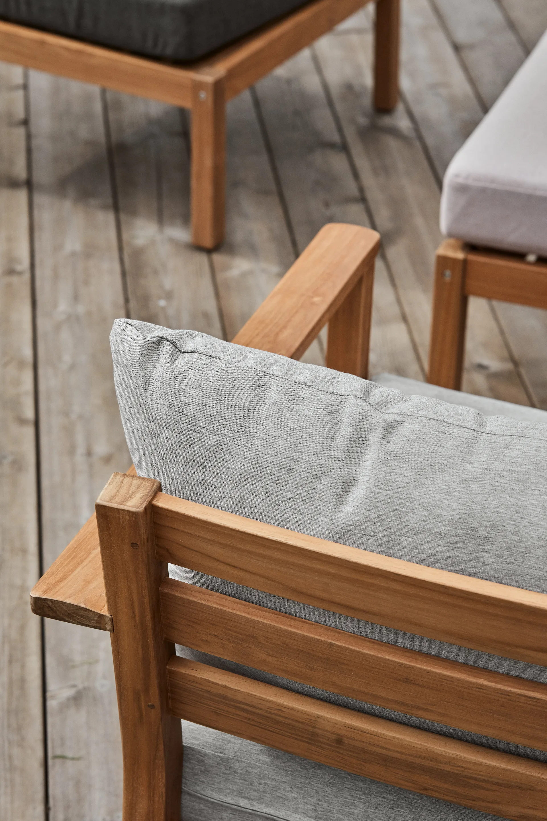 Stockaryd lounge armchair teak/light grey 1898