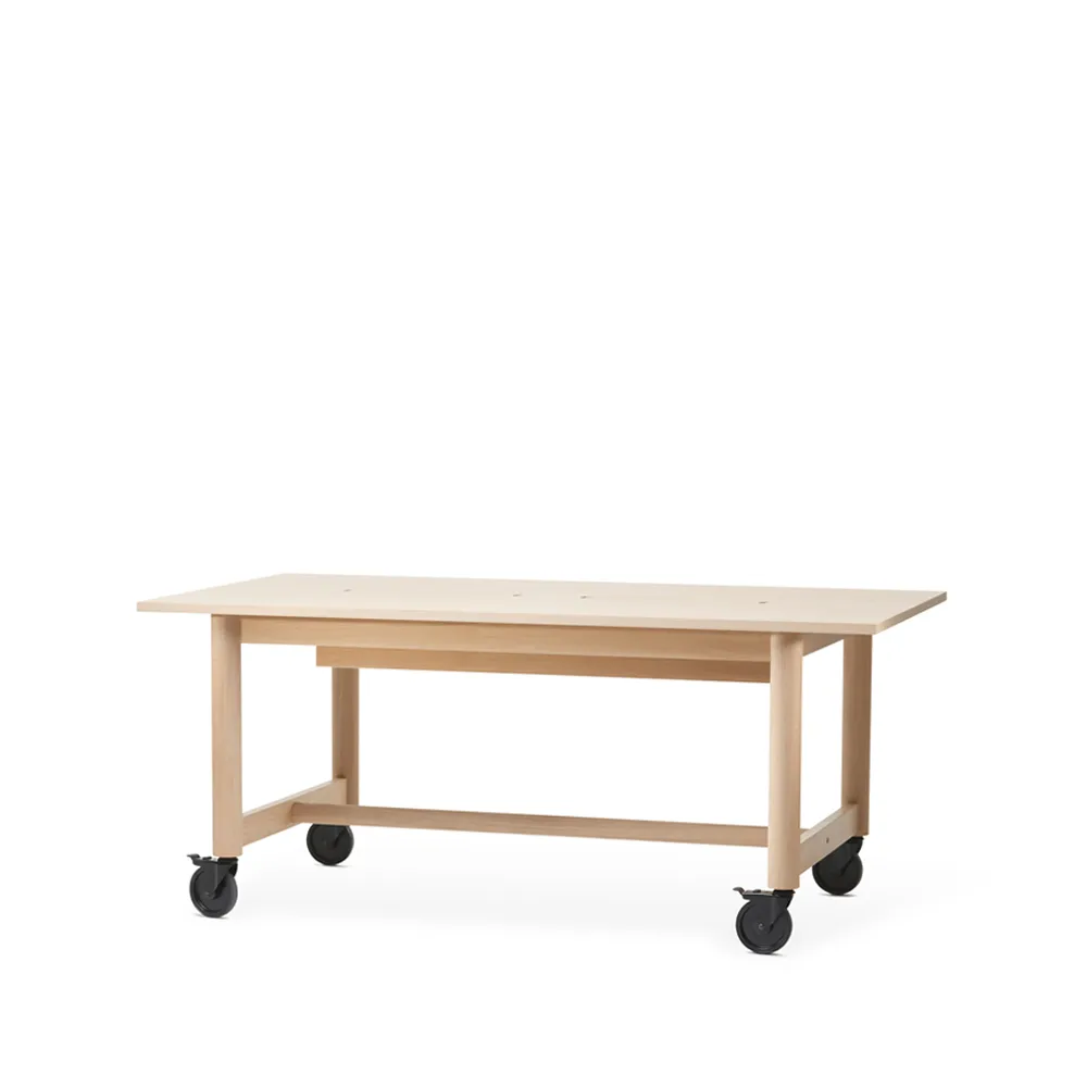 Connect desk, White oiled oak, black wheels, h73 A2