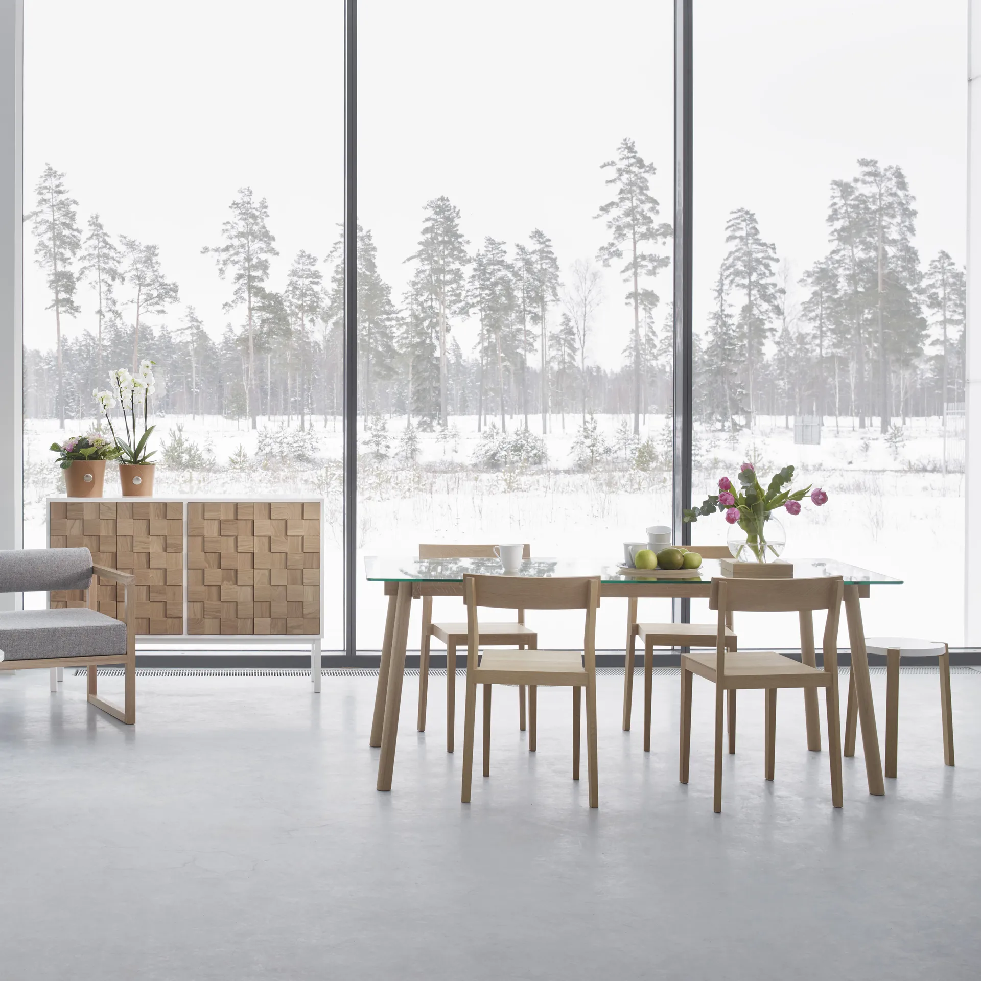 Corners dining table, Oak black stained. glass A2