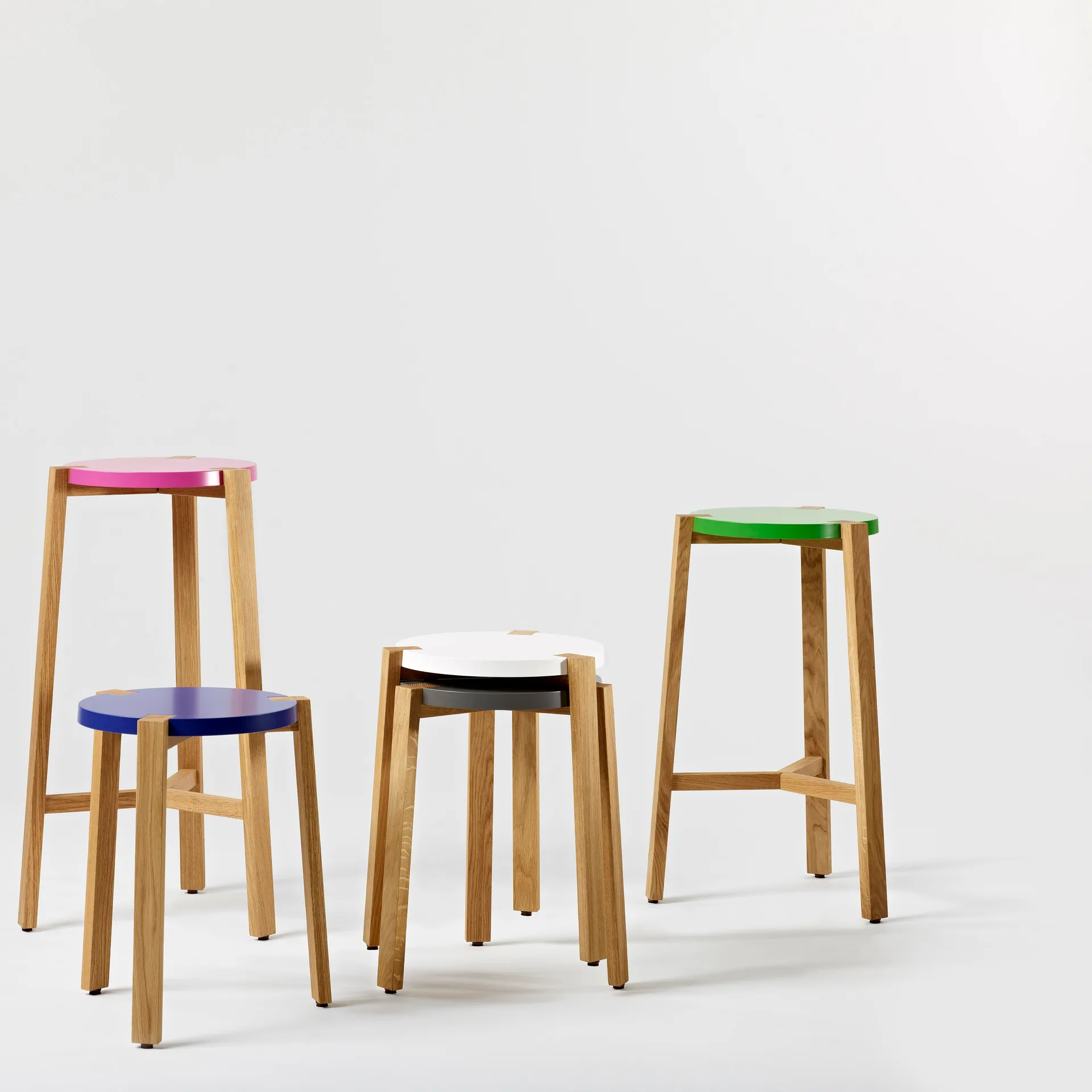 Happy stool, White A2
