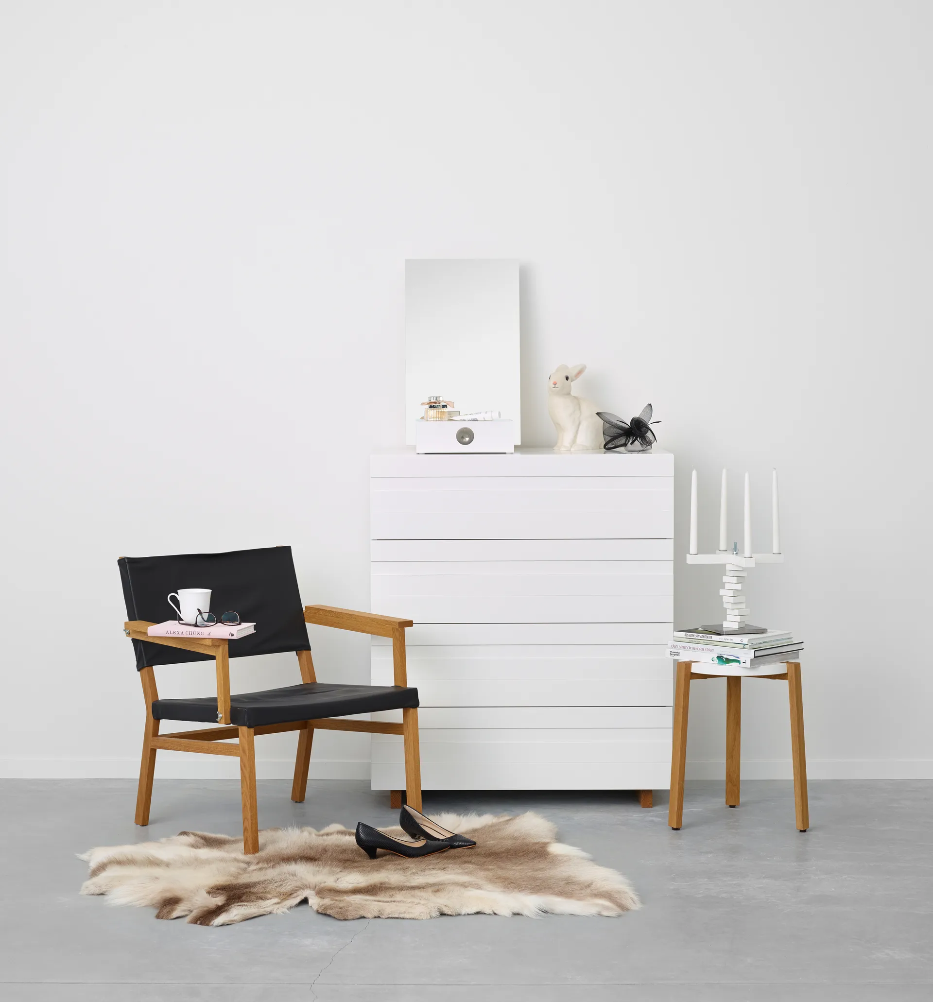 Me table mirror with storage, White, 34x57x30 cm A2