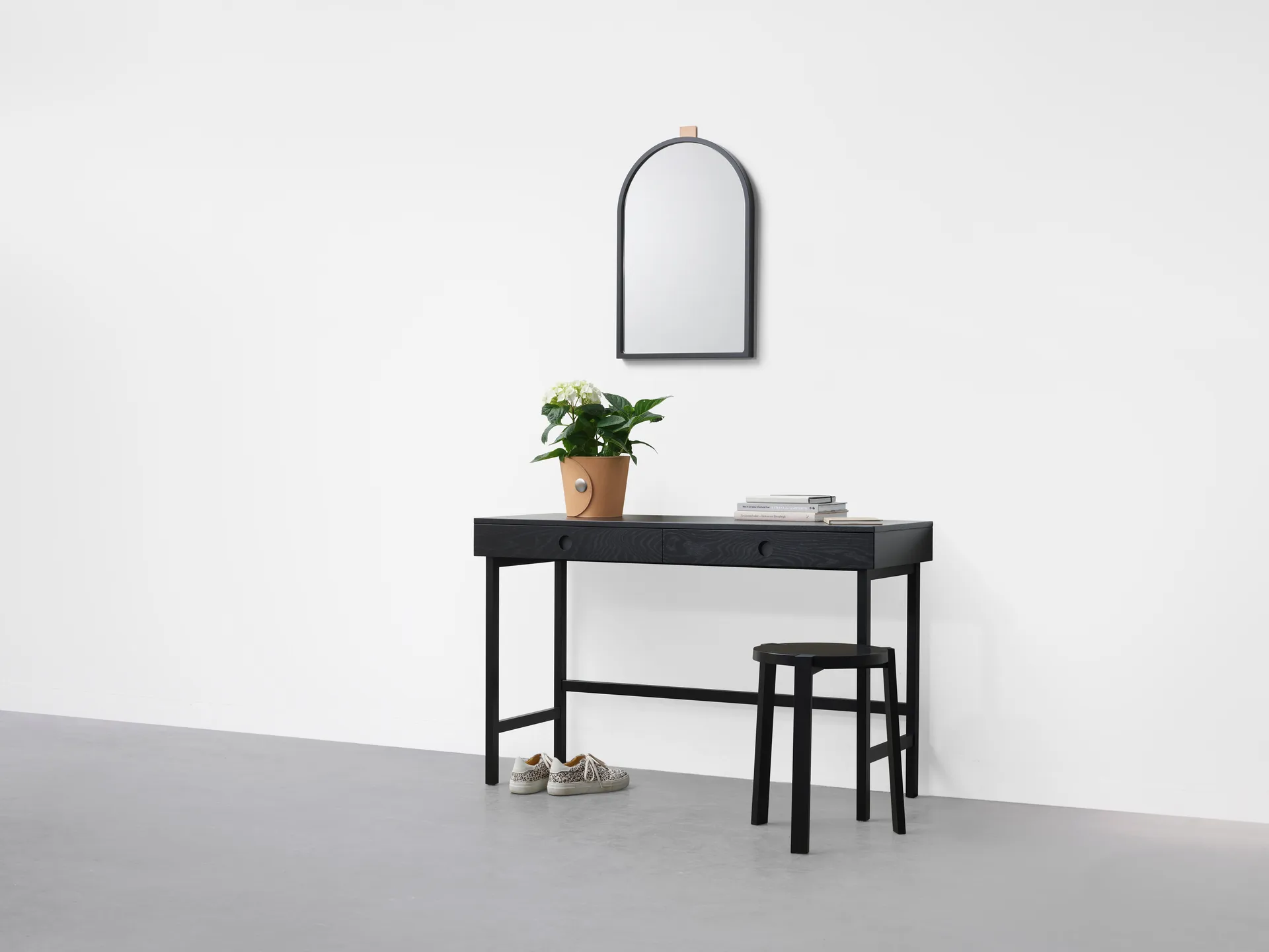 Mind desk, Black-stained oak, 118x74x44 cm A2