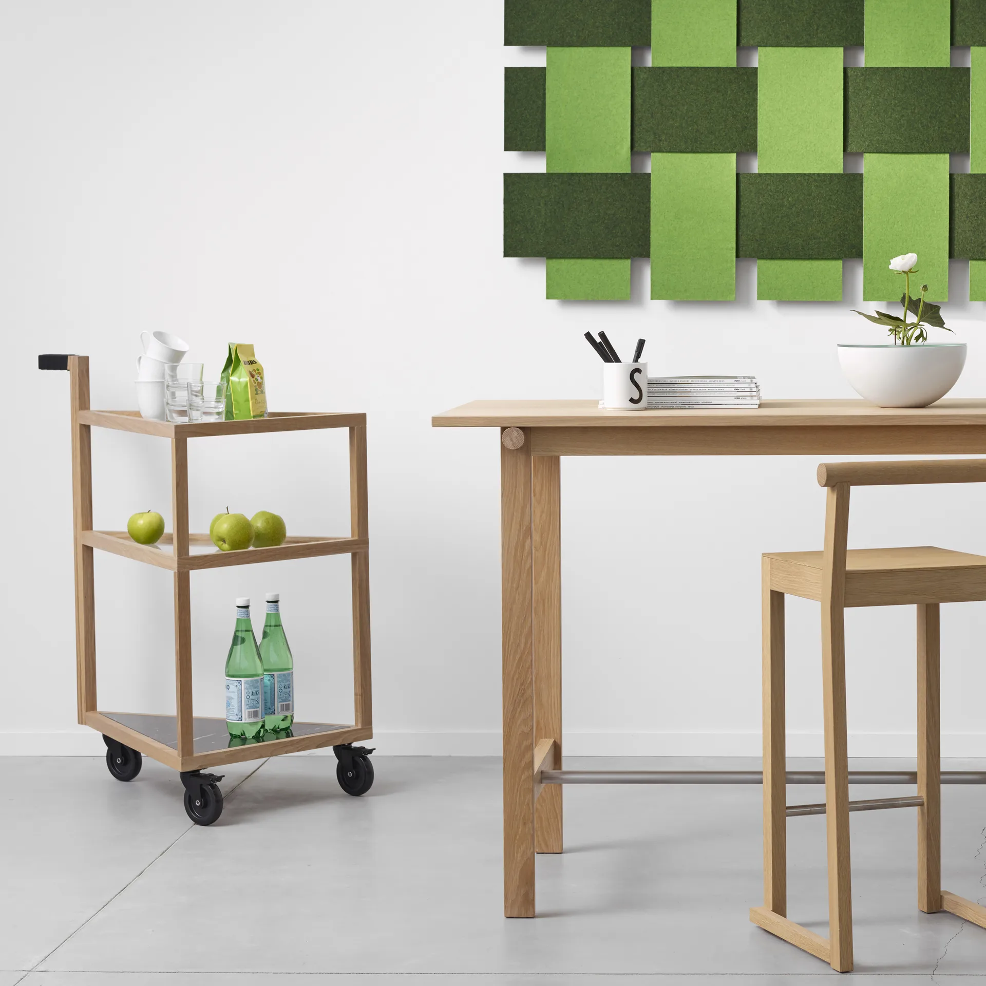 Move serving trolley, White oiled oak, big, marble marquina, glass A2