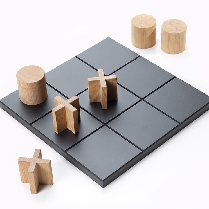 Play game - Black-game pieces in white-oiled oak - A2