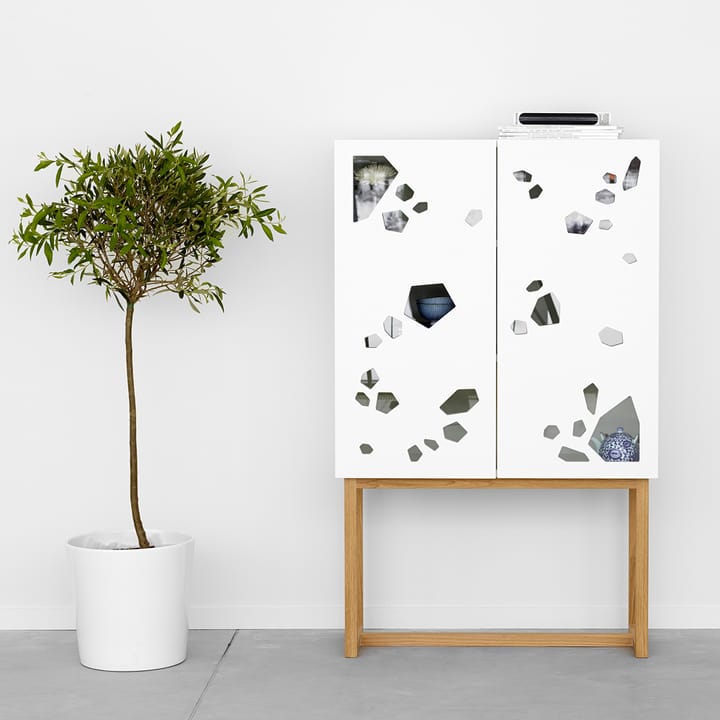 Sneak peek cabinet - White.  oiled oak stand - A2