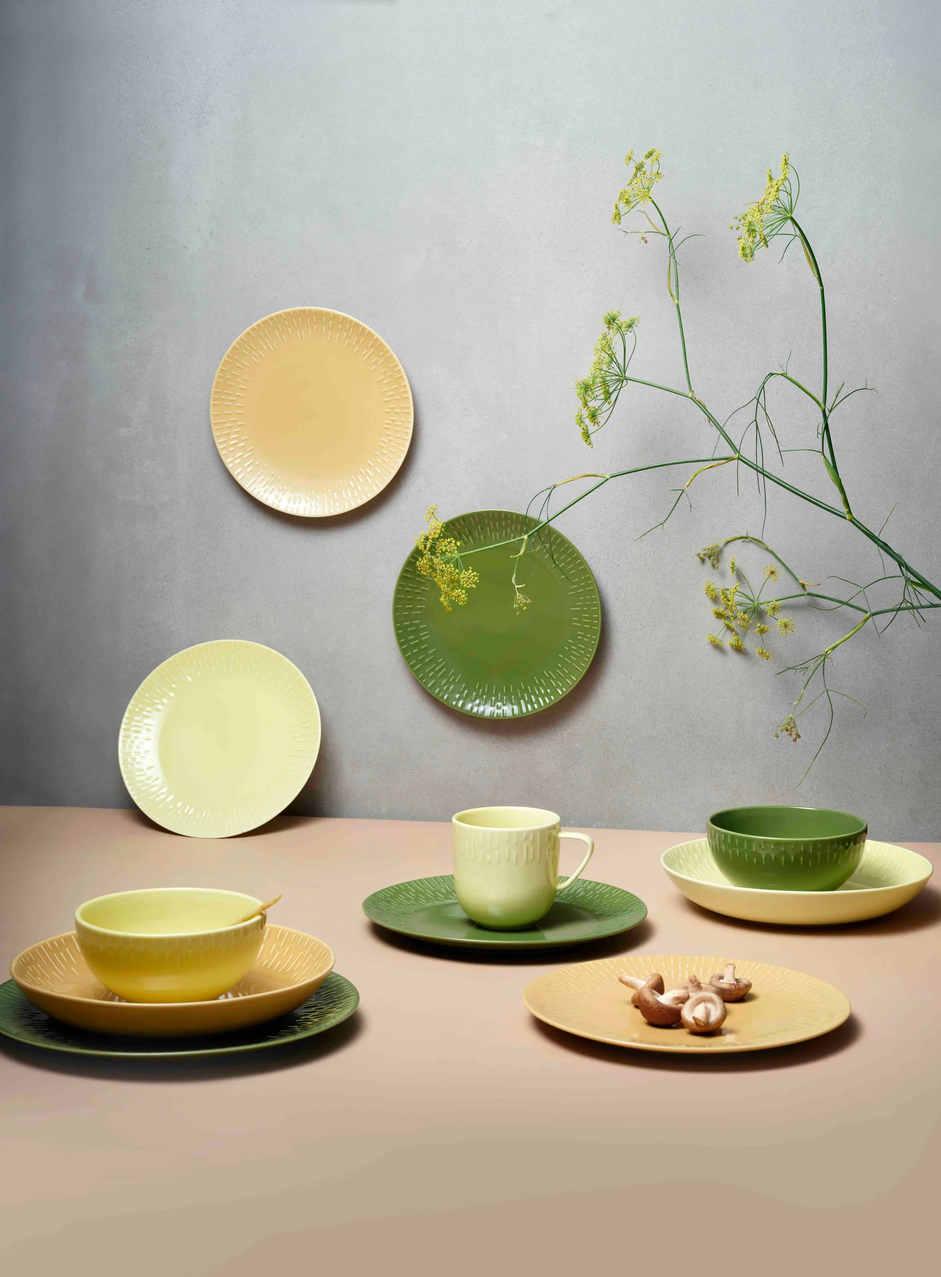 Confetti plate, Mustard, Ø21 cm Aida
