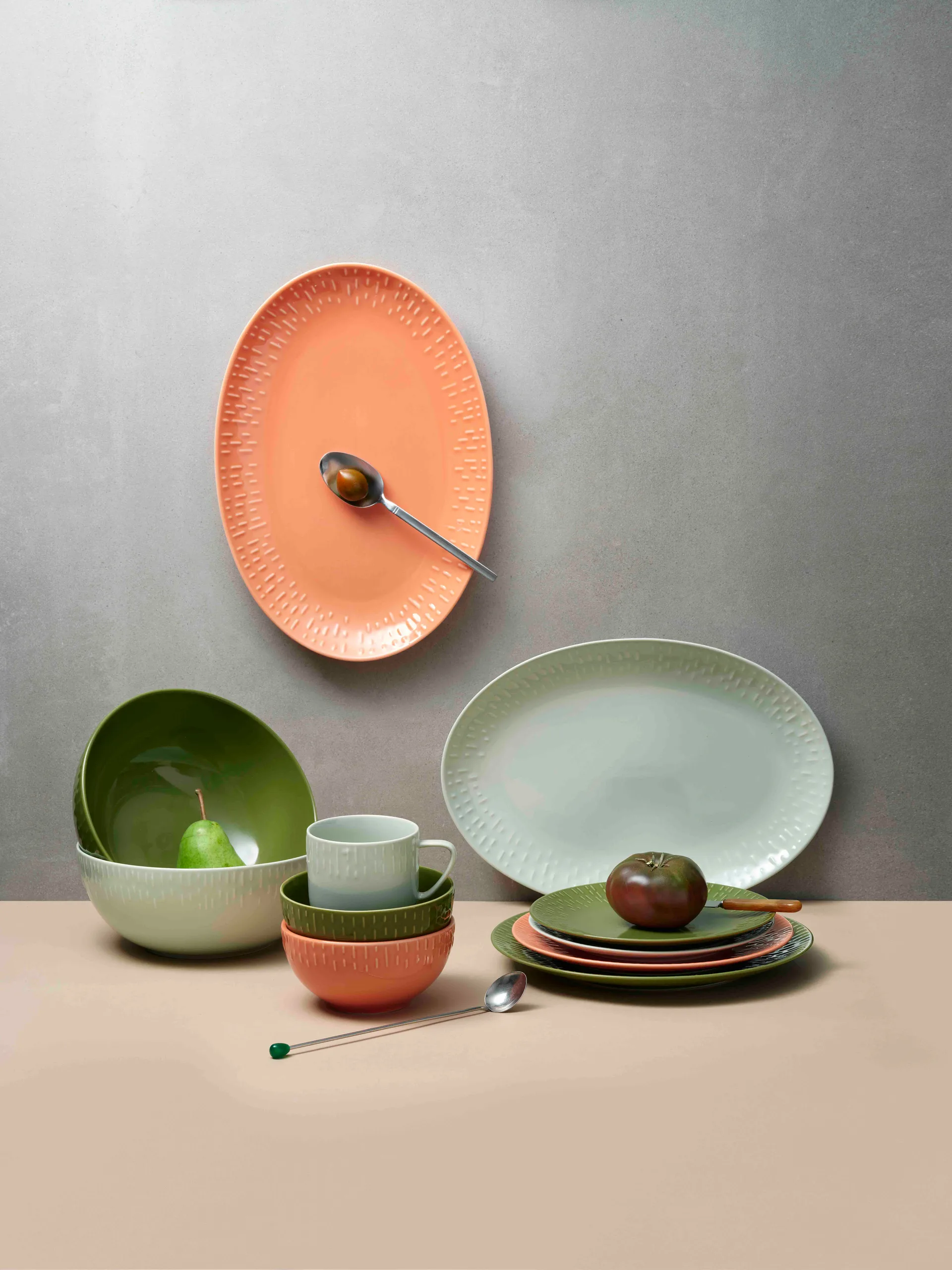 Confetti plate, Olive, Ø21 cm Aida