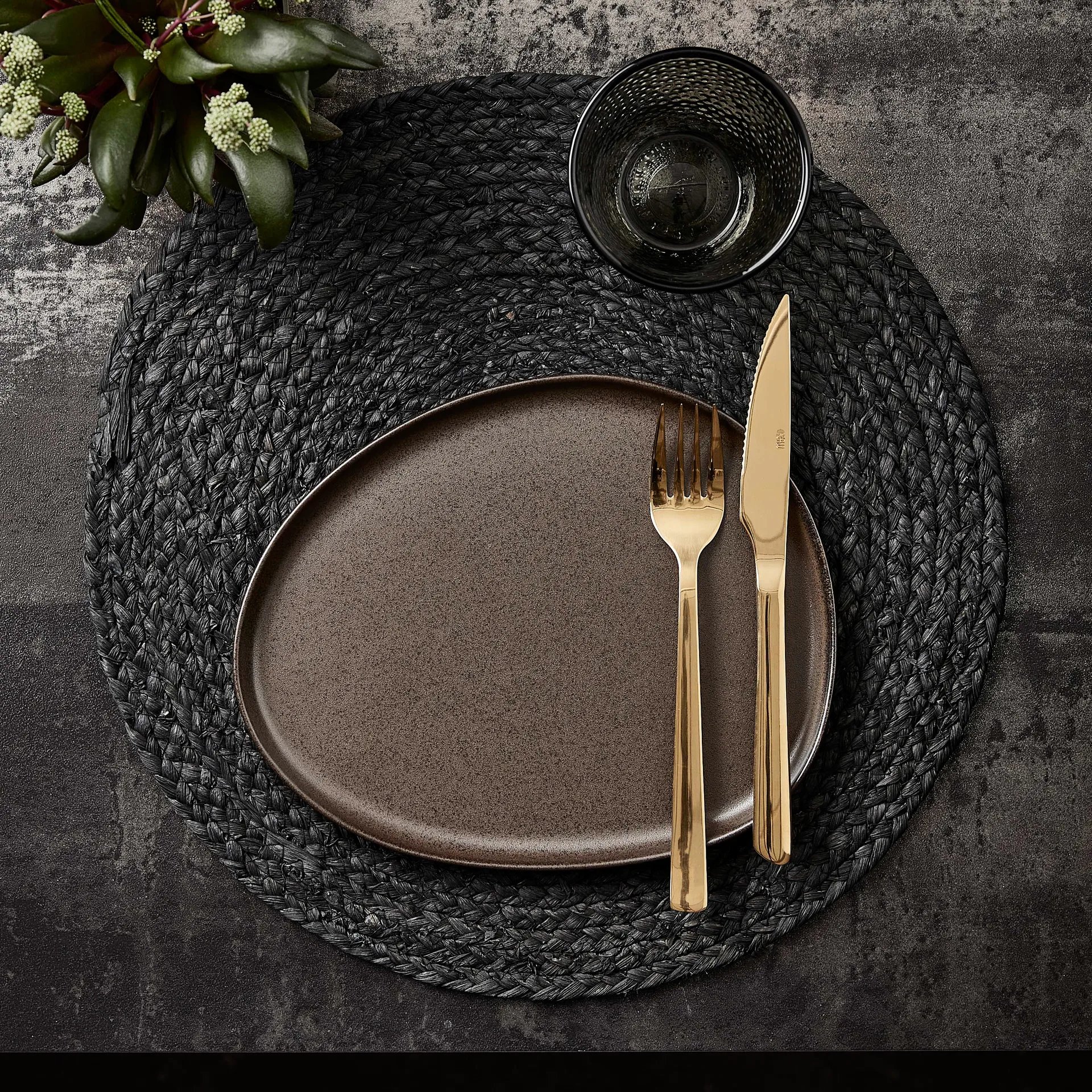 Raw Organic lunch plate 24x21 cm, Metallic Brown Aida