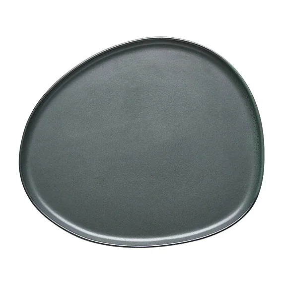 Aida Raw Organic plate 29x25 cm Northern Green | Scandinavian Design | Dinner plates | Green