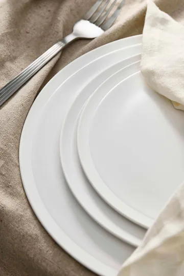 Raw plate Ø20 cm - Pure Porcelain - Aida