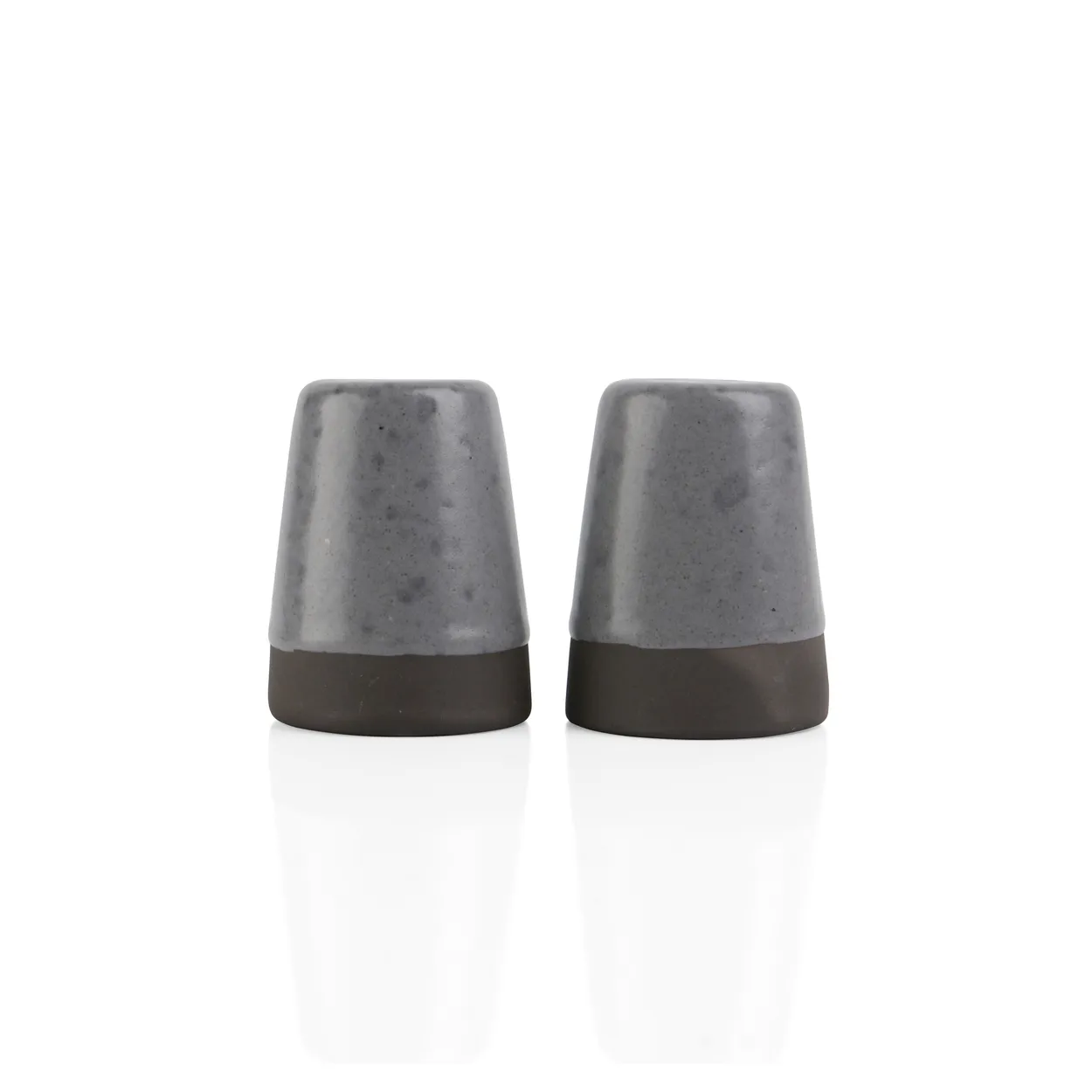 Aida Raw salt and pepper set grey | Scandinavian Design | Salt & Pepper shakers | Grey
