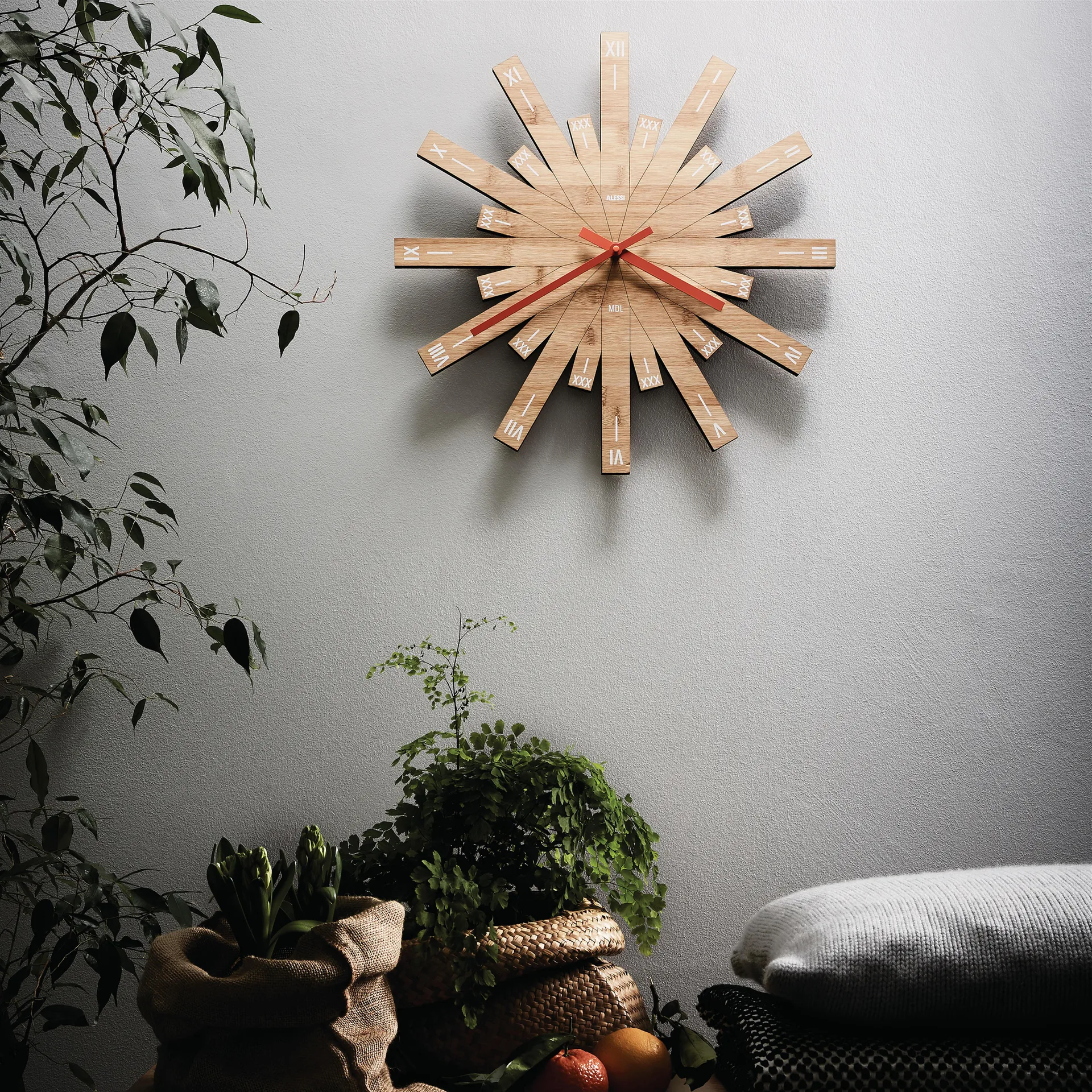 Raggiante clock, bamboo Alessi