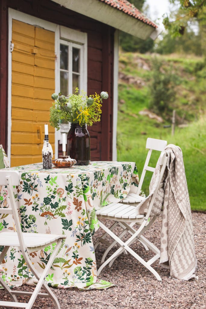 Ängsö tablecloth 145x250 cm - Multi-beige - Almedahls