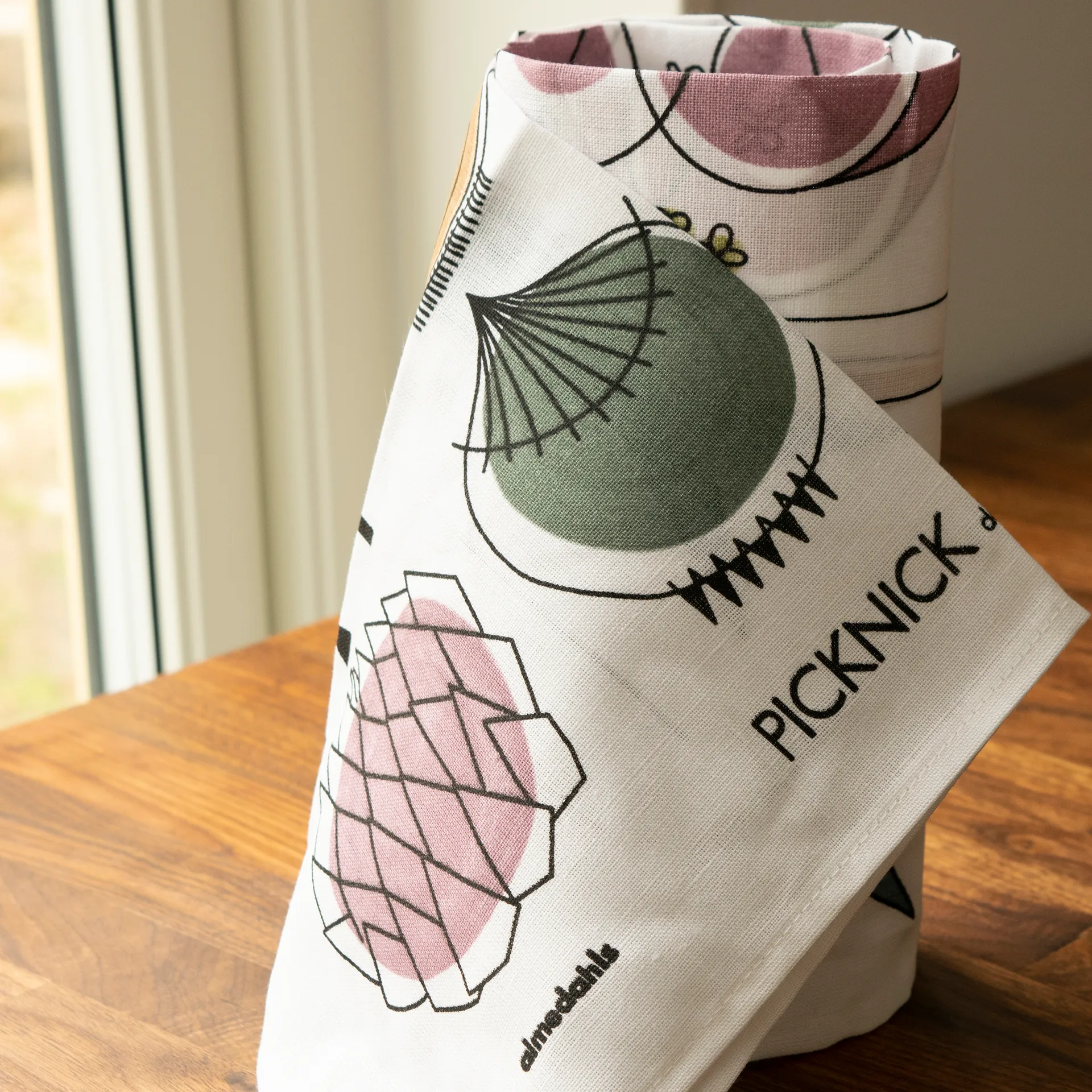 Picknick kitchen towel, blue/pink Almedahls