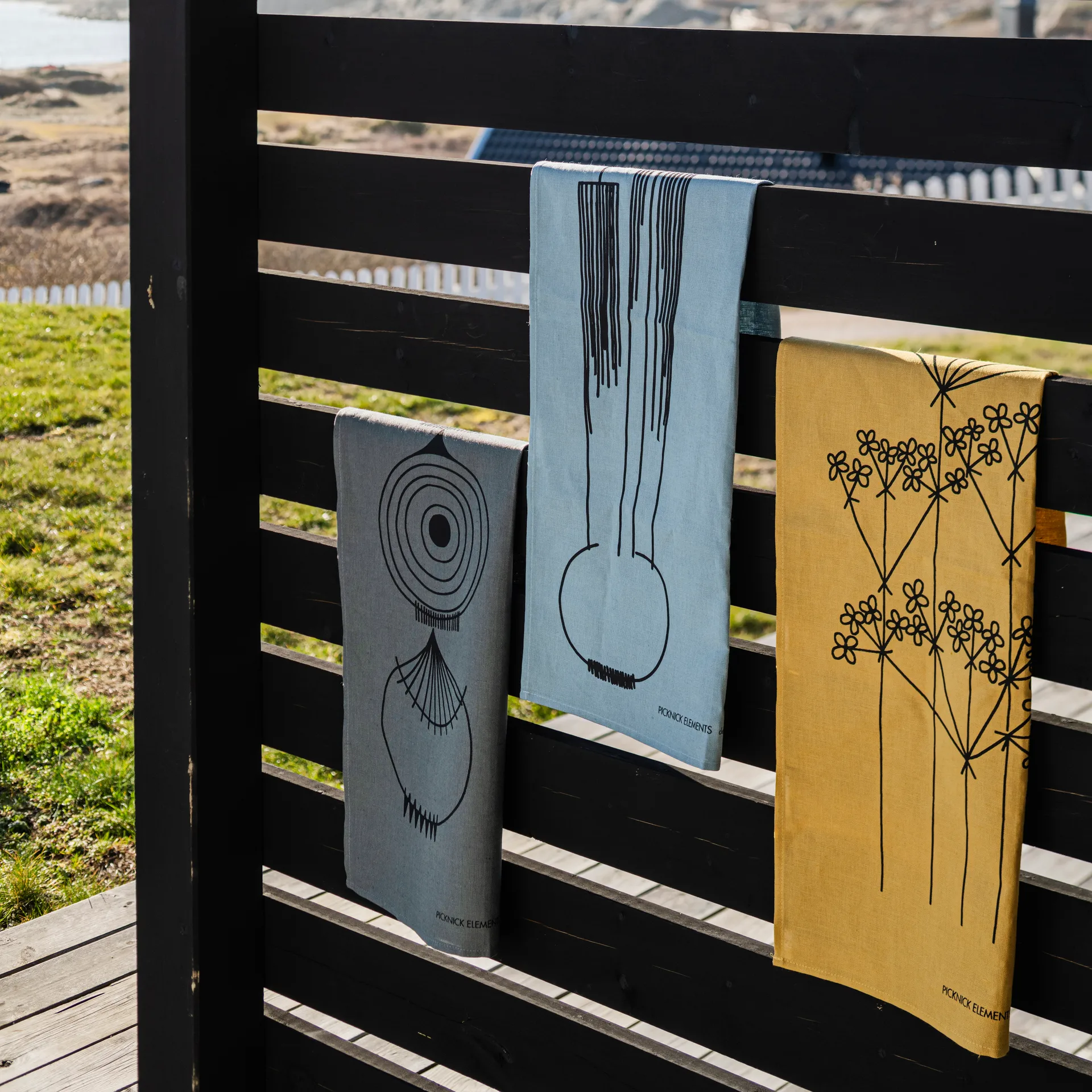 Picknick kitchen towel, Ochre Almedahls