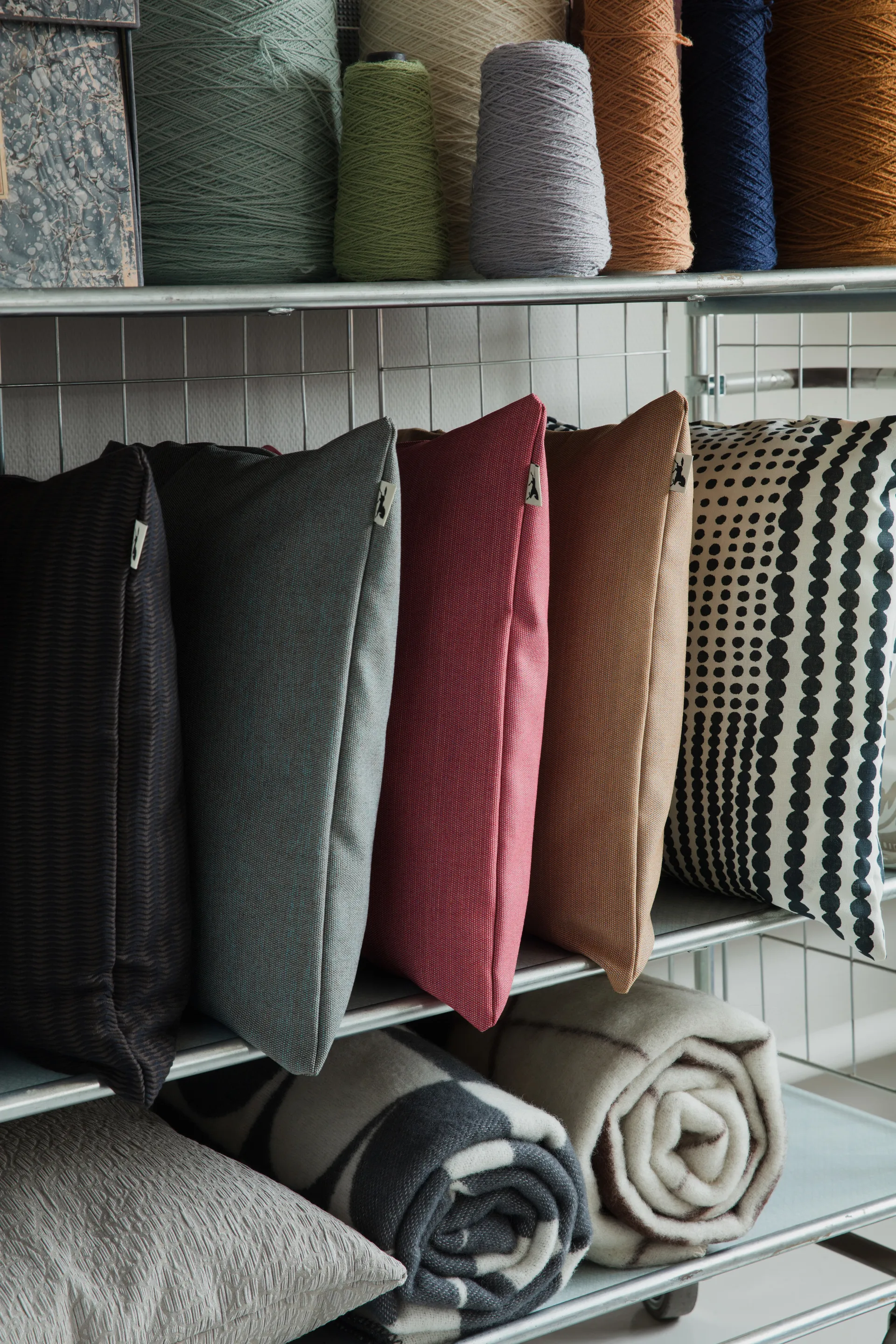 Prickfabric pillowcase 47x47 cm, Black Almedahls