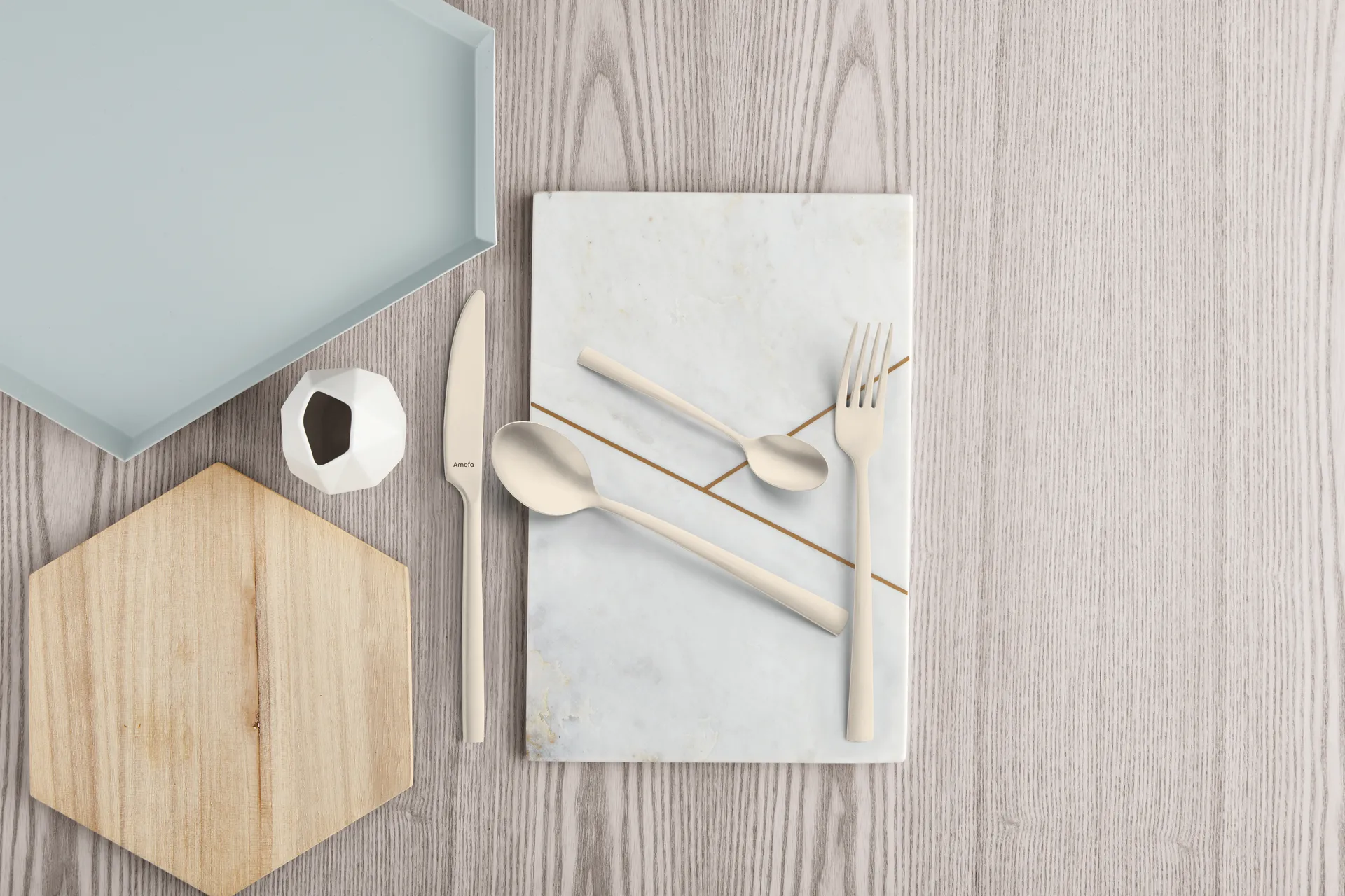 Manille Vintage cutlery set 16 pieces, Champagne Amefa