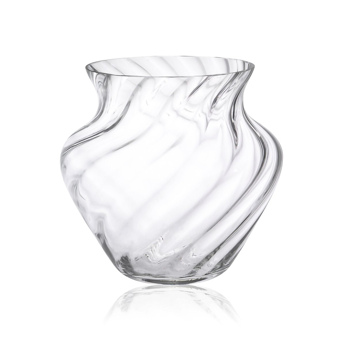 Anna Von Lipa Dahlia vase Crystal | Scandinavian Design | Vases | Transparent