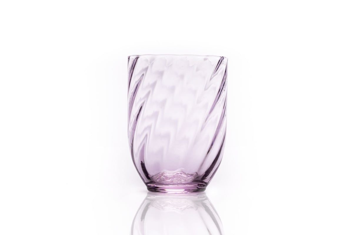Anna Von Lipa Swirl drinking glass 25 cl Purple | Scandinavian Design | Drinking glasses & tumblers | Purple