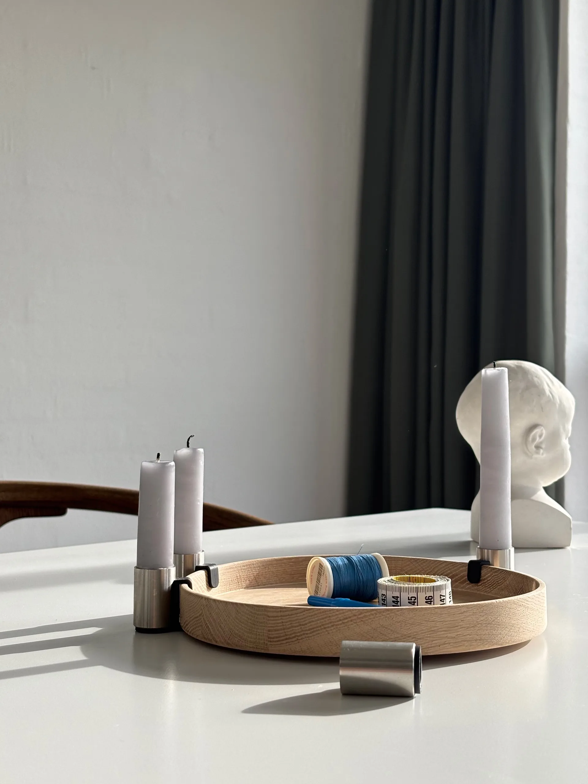 Luna candlestick, Oak-steel Applicata