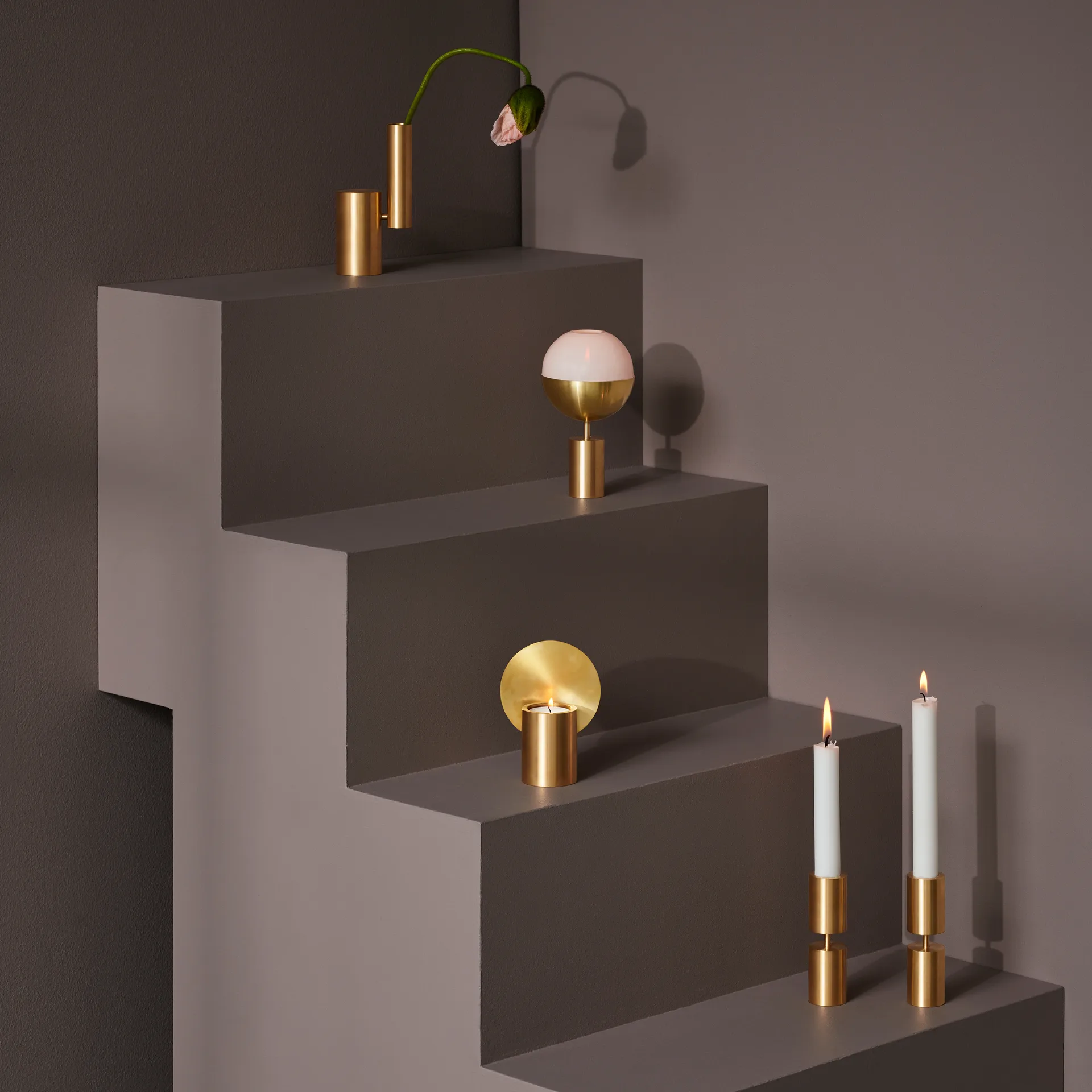 Solid candlesticks, brass Applicata