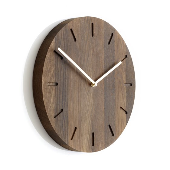 Applicata Watch:Out wall clock oak oak-brass | Scandinavian Design | Wall clocks | Brown
