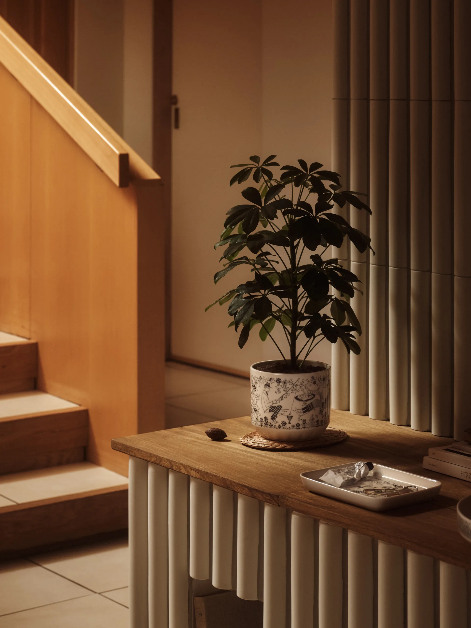 Emilia pot Ø14 cm, Black-white Arabia