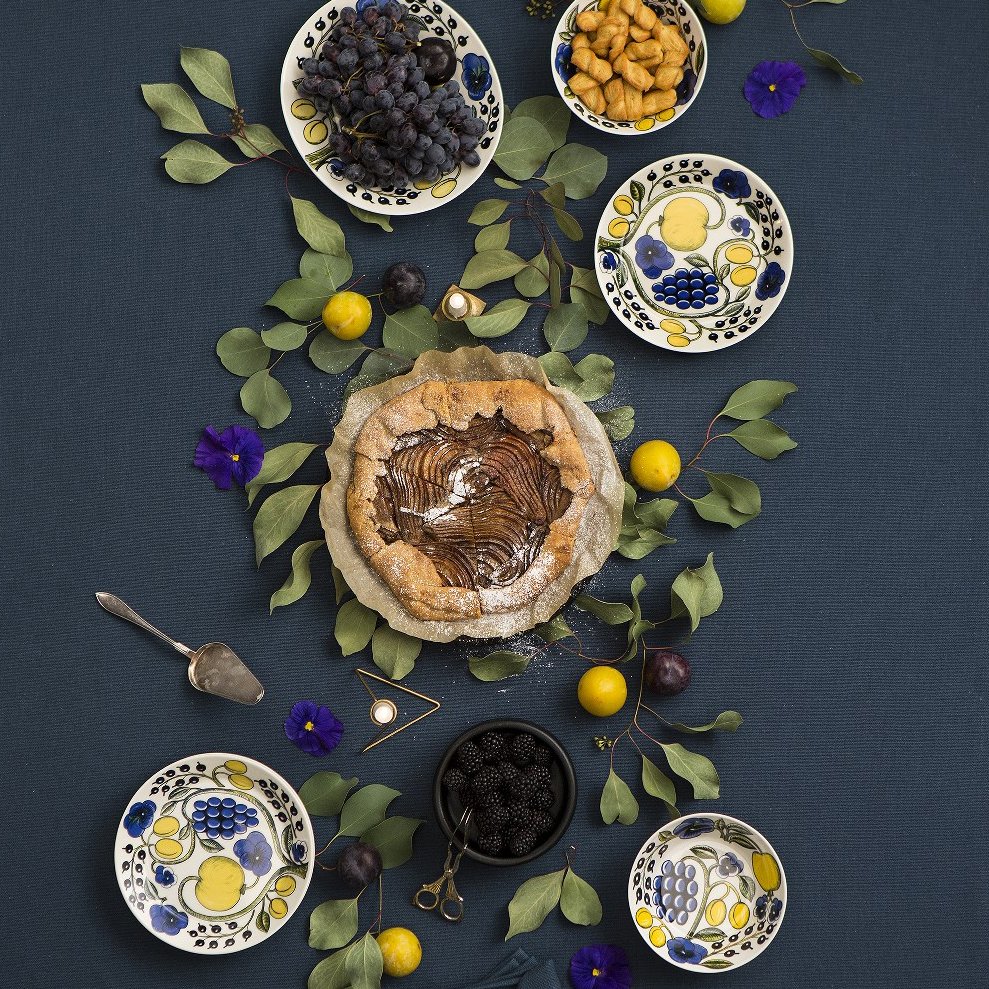 Paratiisi oval plate 36 cm from Arabia - NordicNest.com