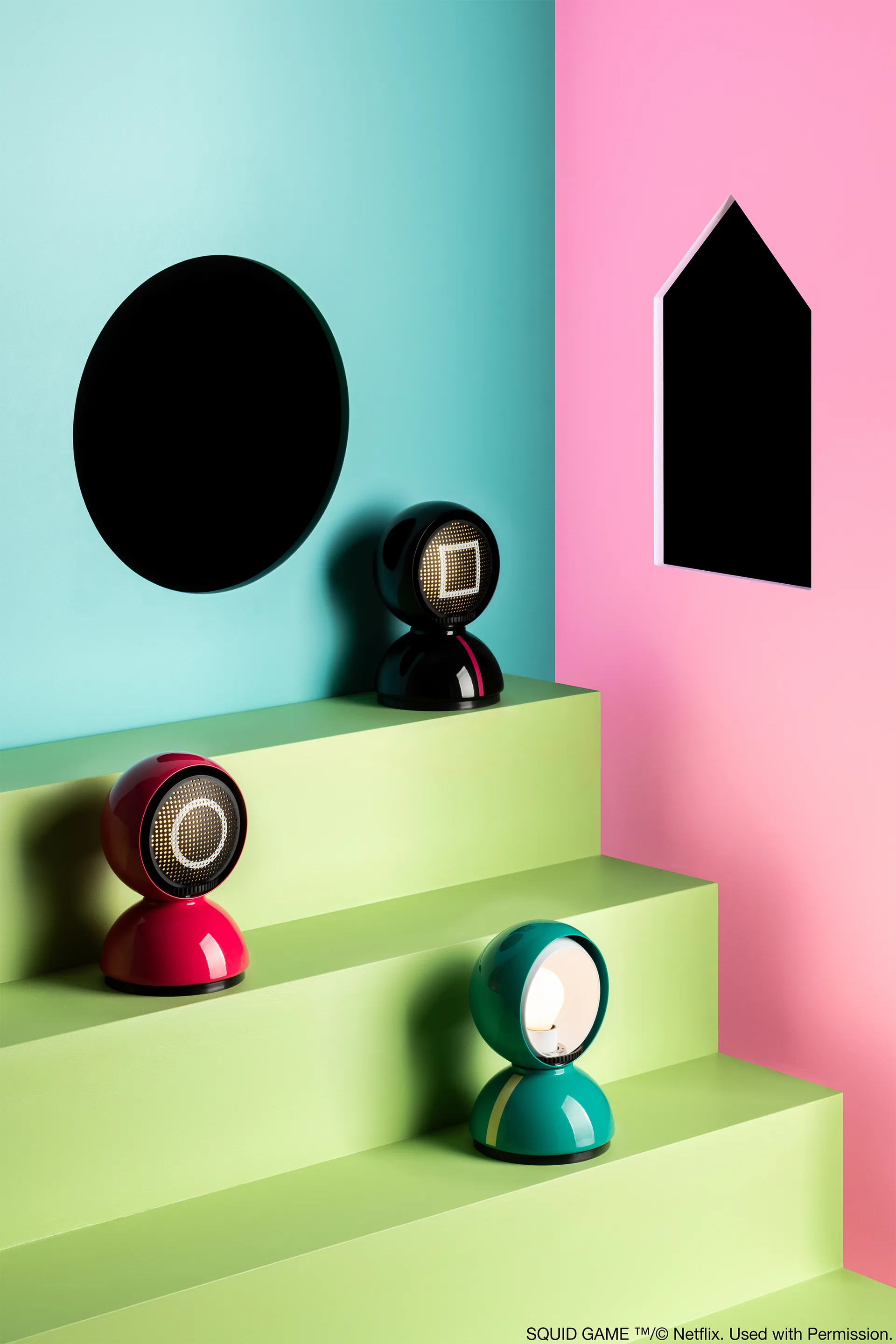 Eclisse x Squid Game table lamp Special Edition, Guard black Artemide