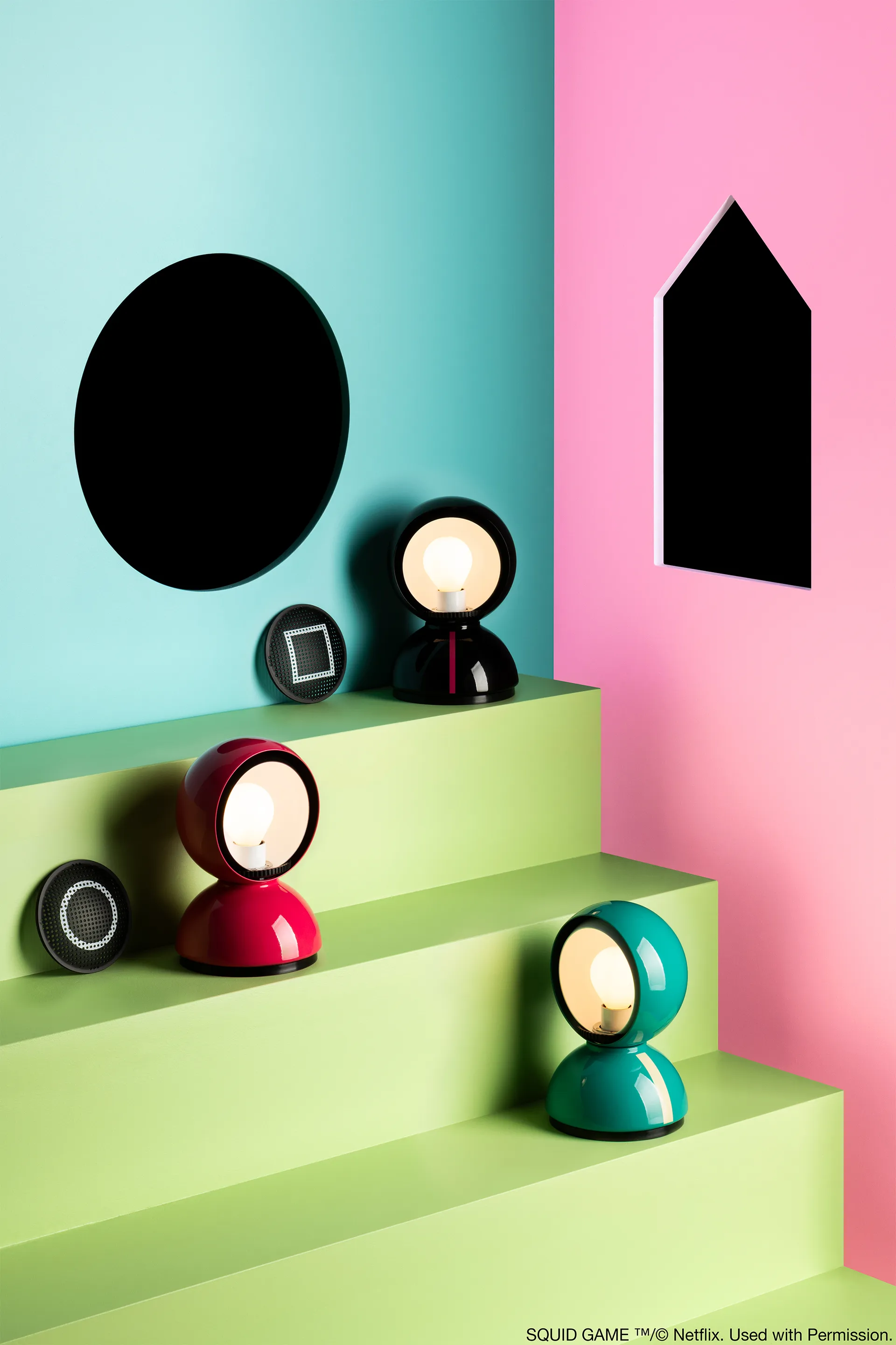 Eclisse x Squid Game table lamp Special Edition, Guard pink Artemide