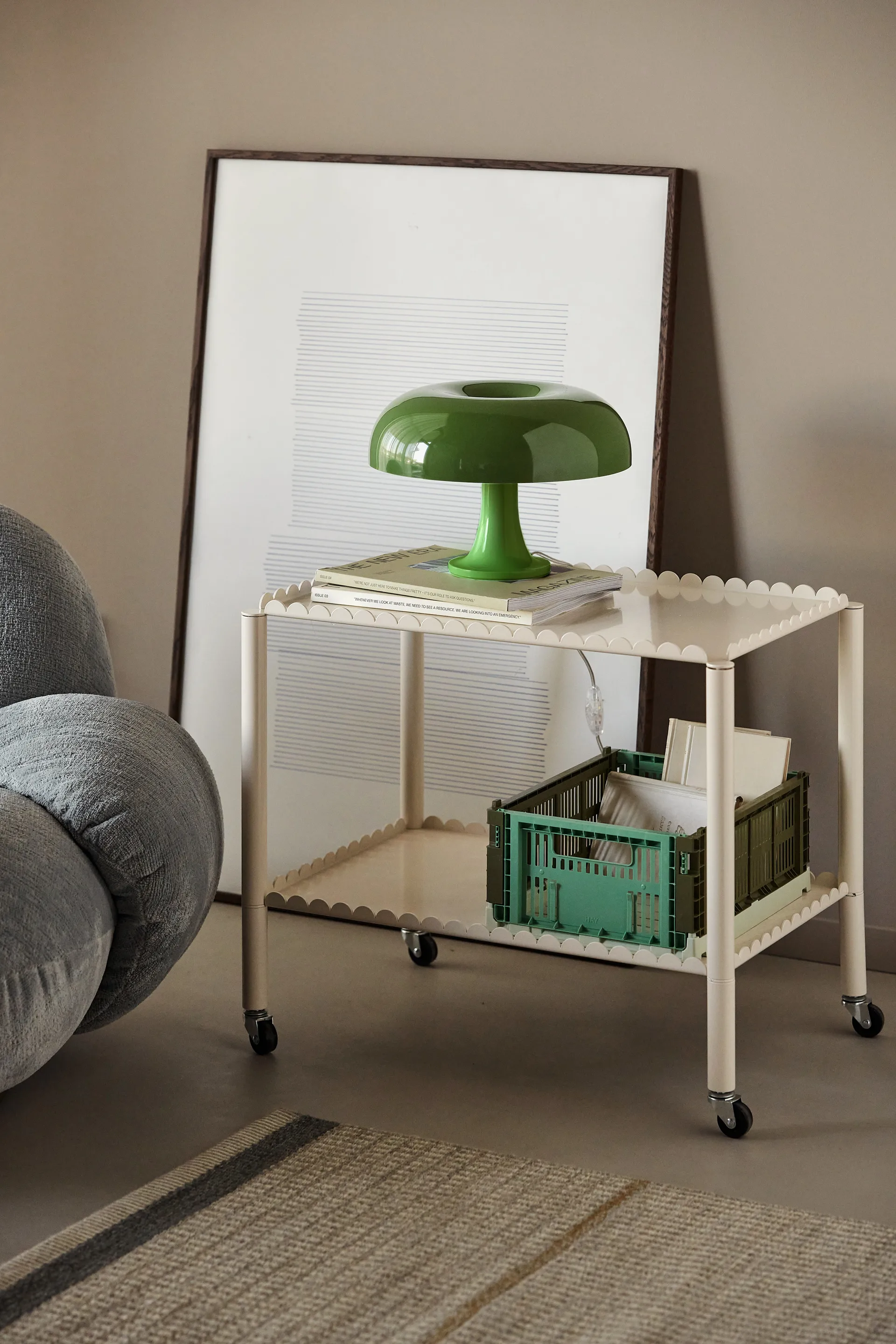 Nessino Special Edition table lamp Ø32 cm, Green Artemide