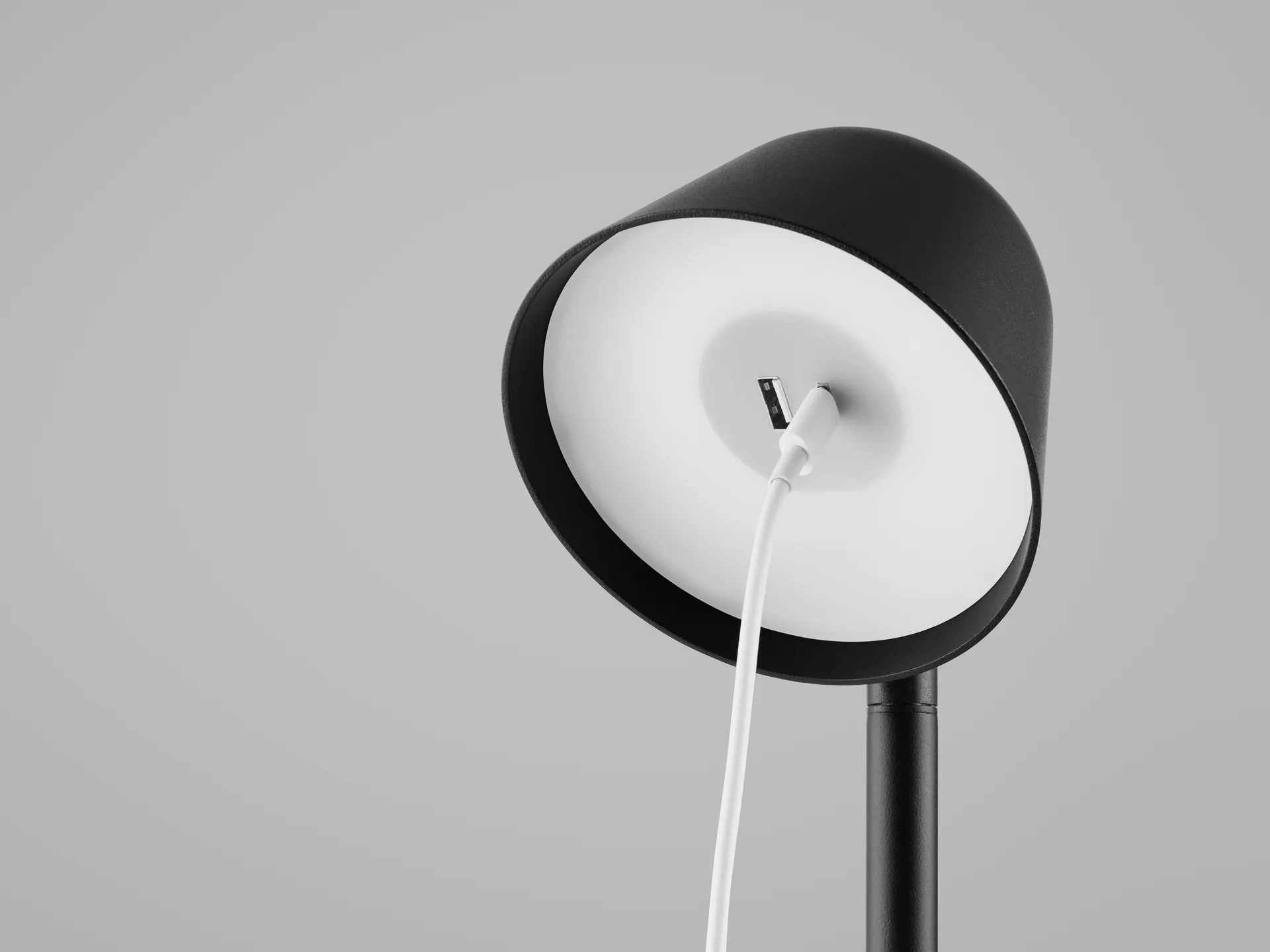 Charge table lamp 57.3 cm, Black Ateljé Lyktan