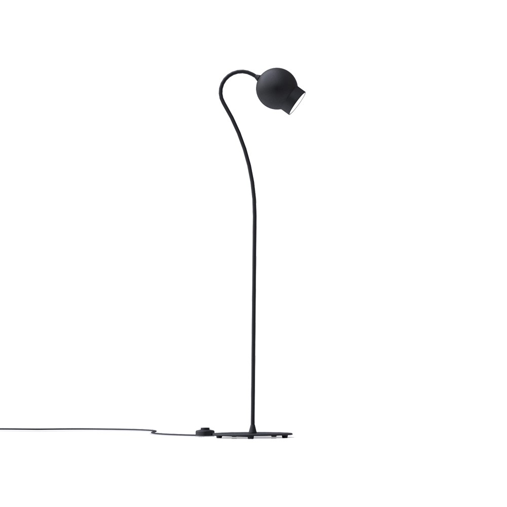 Ateljé Lyktan Ogle floor lamp Black lacquer | Scandinavian Design | Floor lamps | Black