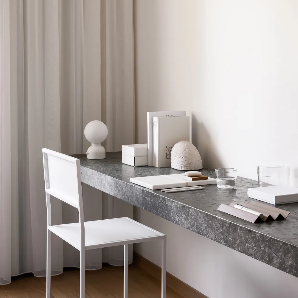 Pluggie table lamp, White, opal glass Ateljé Lyktan