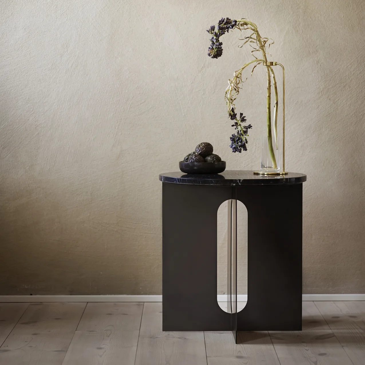 Androgyne side table Ø40x43 cm, Black Audo Copenhagen